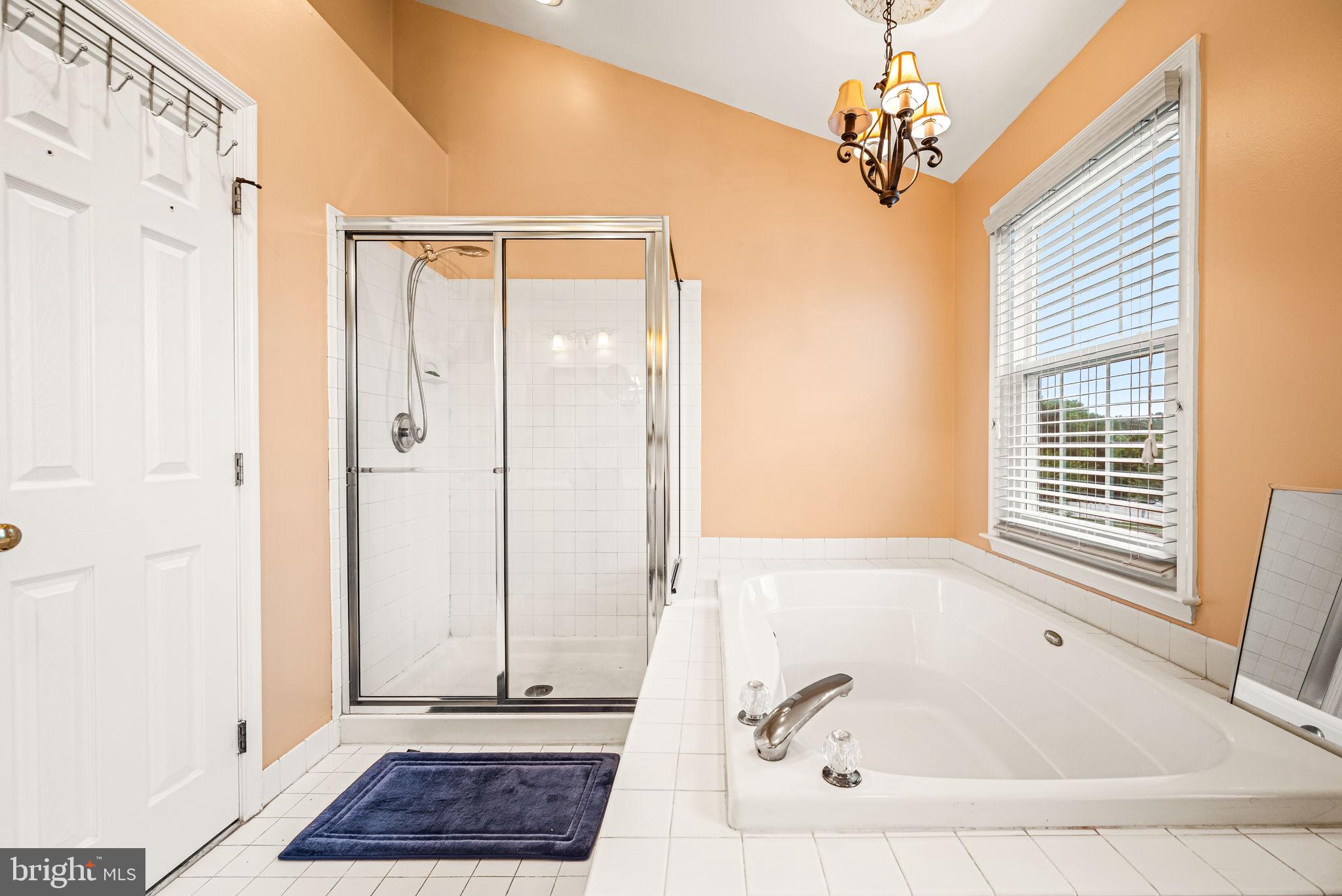 HIDDEN OAKS I - Residential