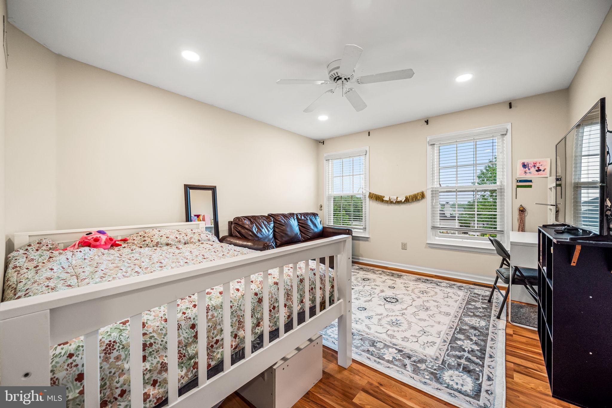 HIDDEN OAKS I - Residential