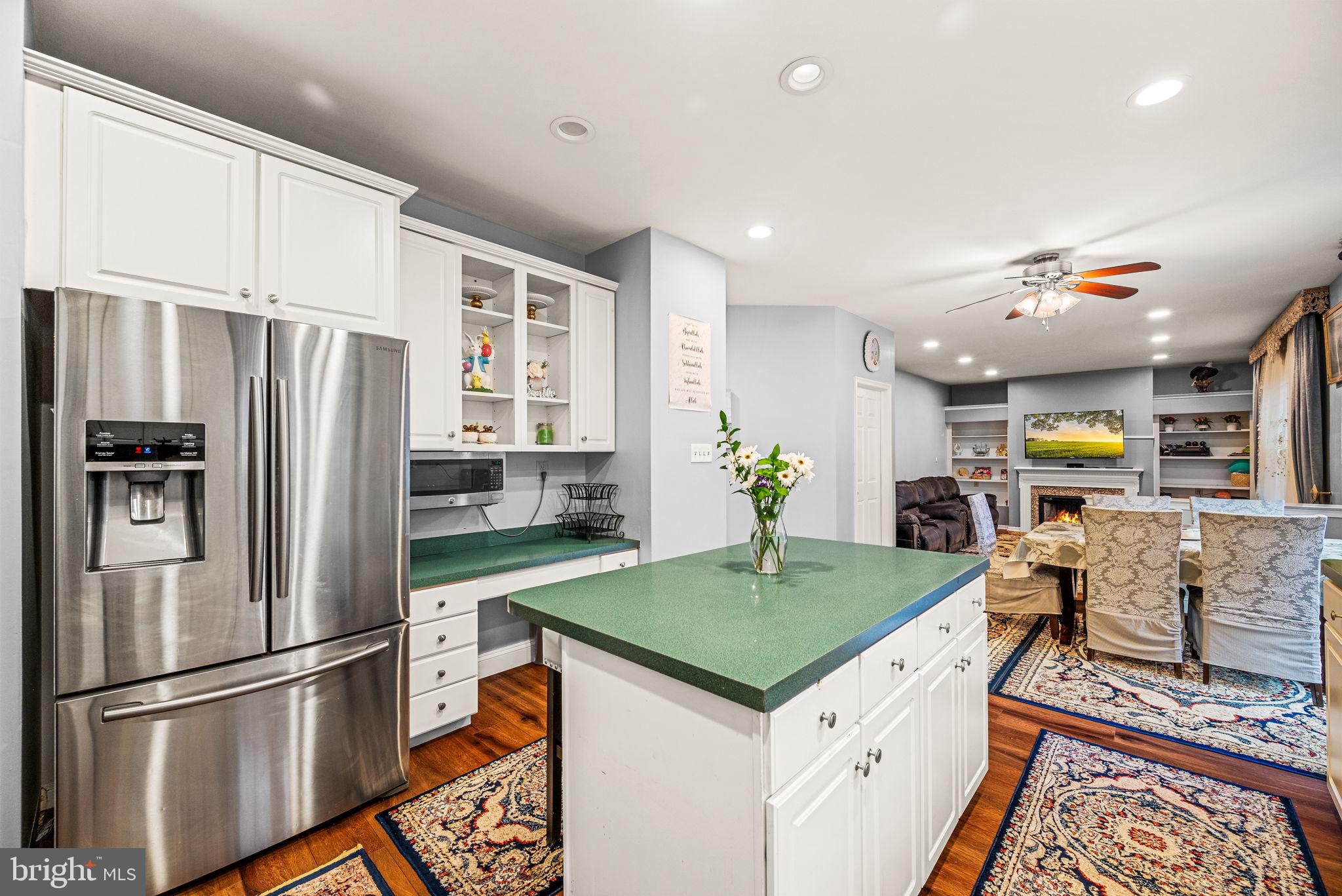 HIDDEN OAKS I - Residential