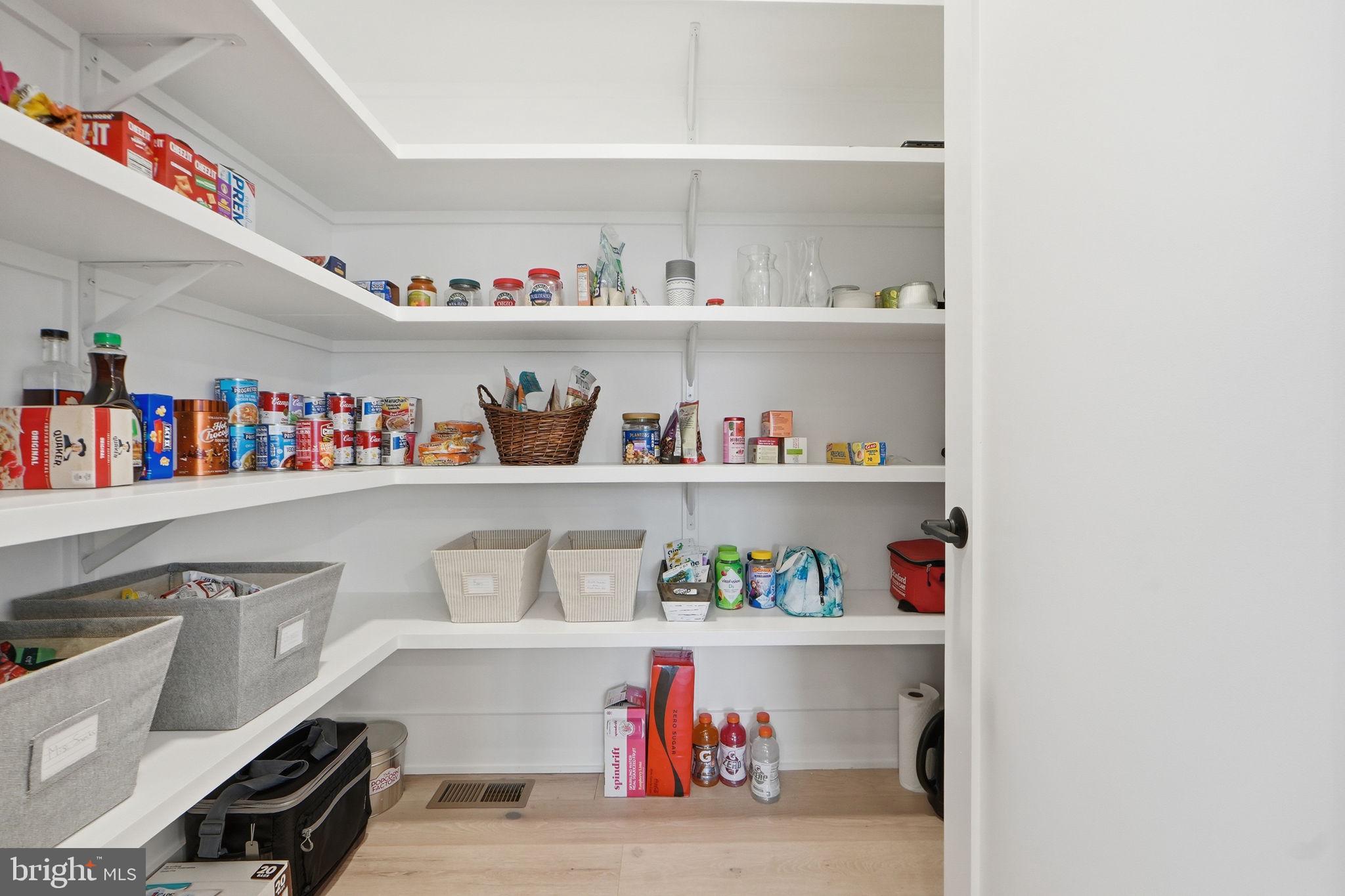 EAST VIENNA WOODS - Residential