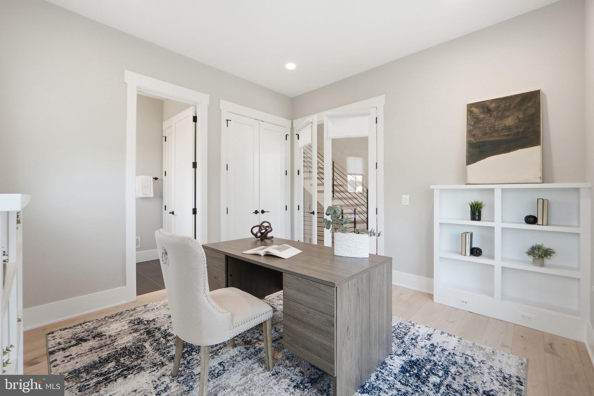 EAST VIENNA WOODS - Residential