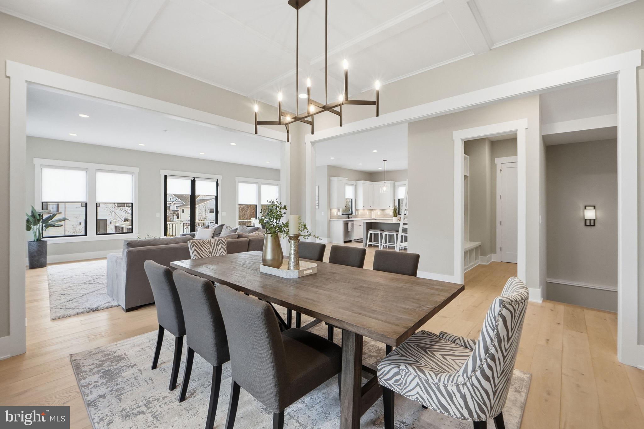 EAST VIENNA WOODS - Residential