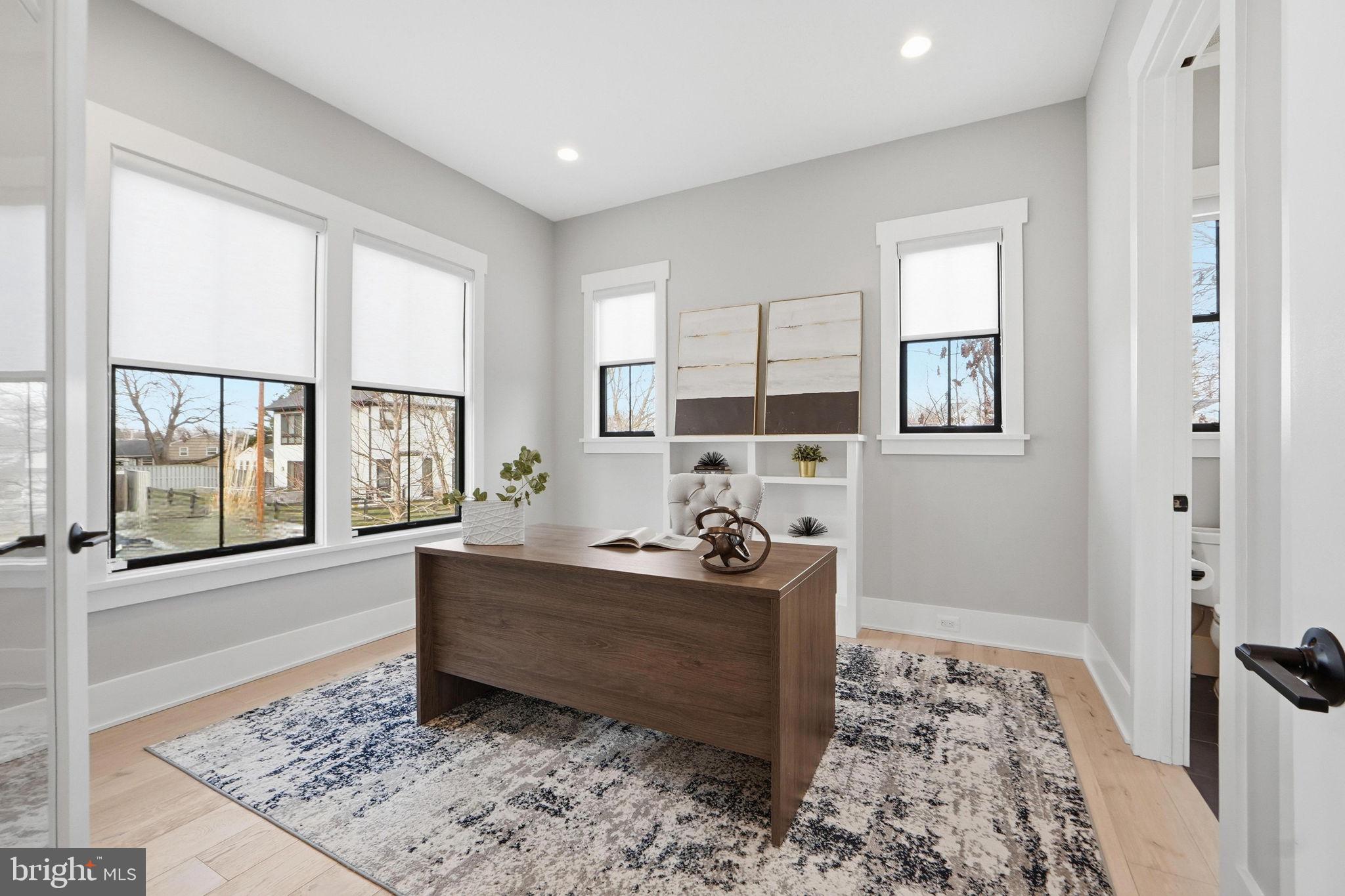 EAST VIENNA WOODS - Residential