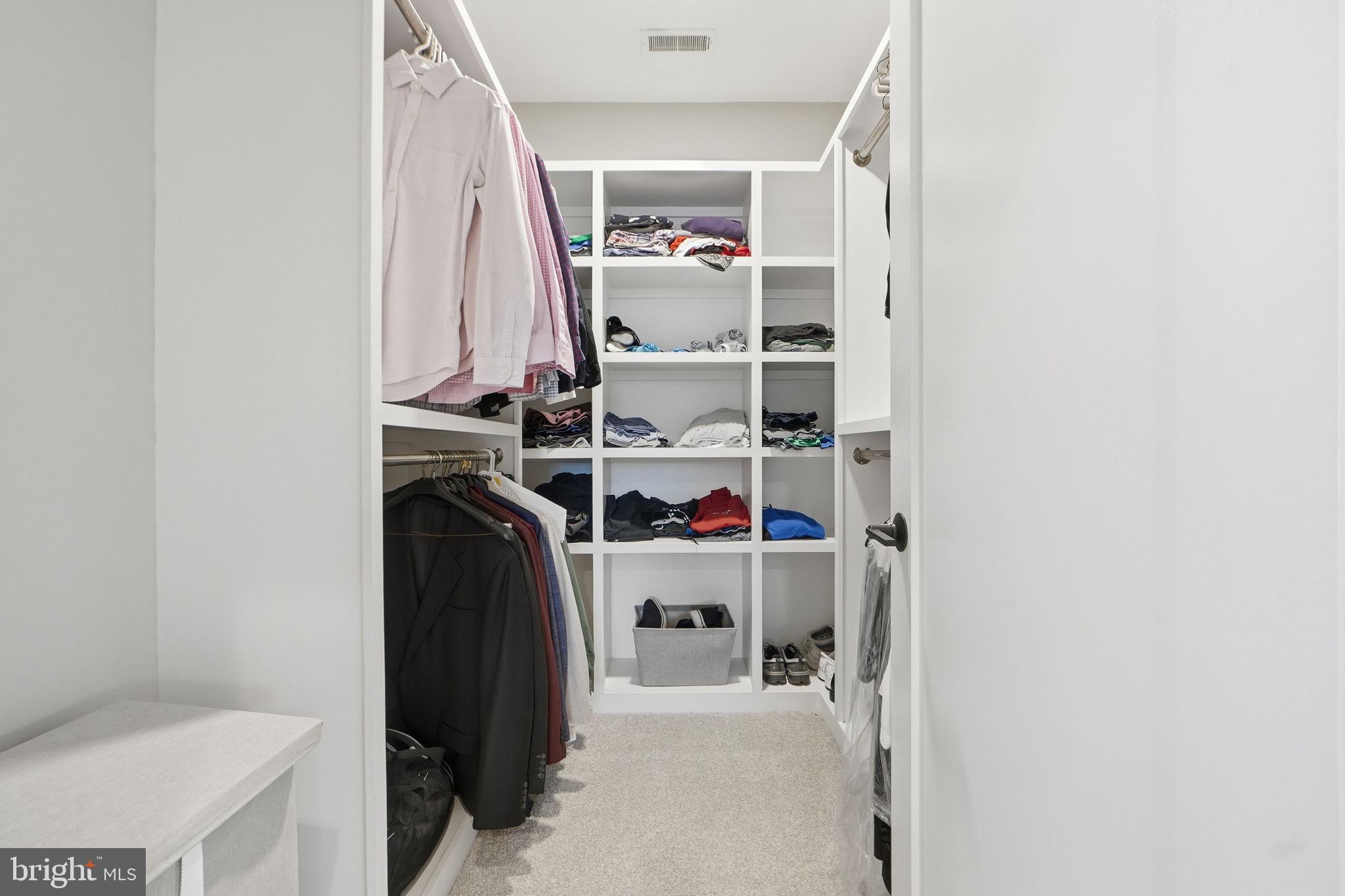 EAST VIENNA WOODS - Residential