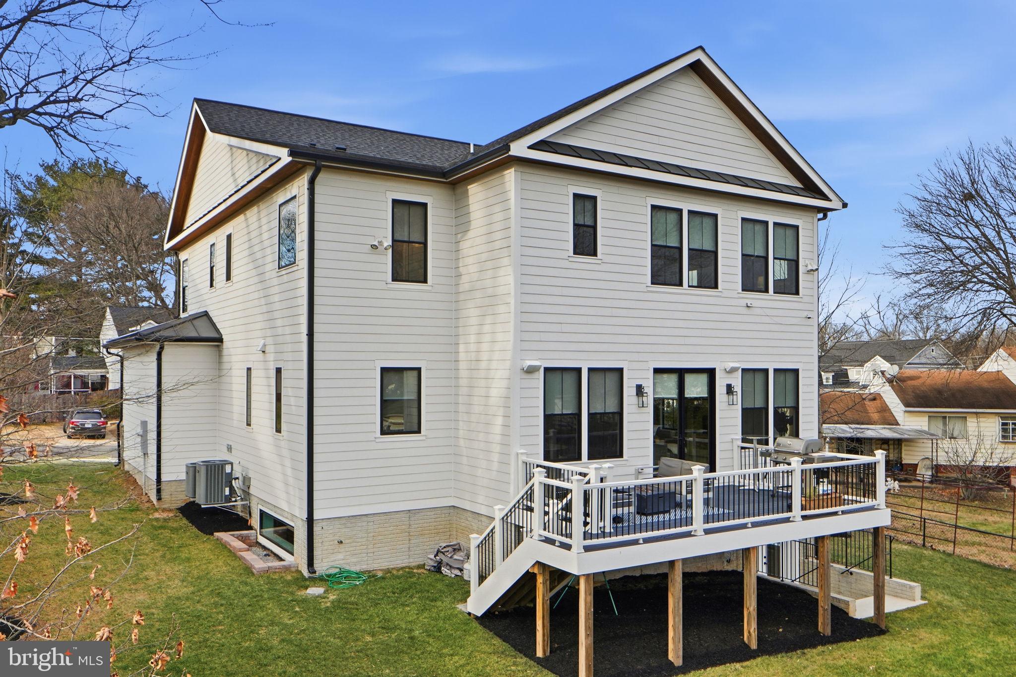 EAST VIENNA WOODS - Residential