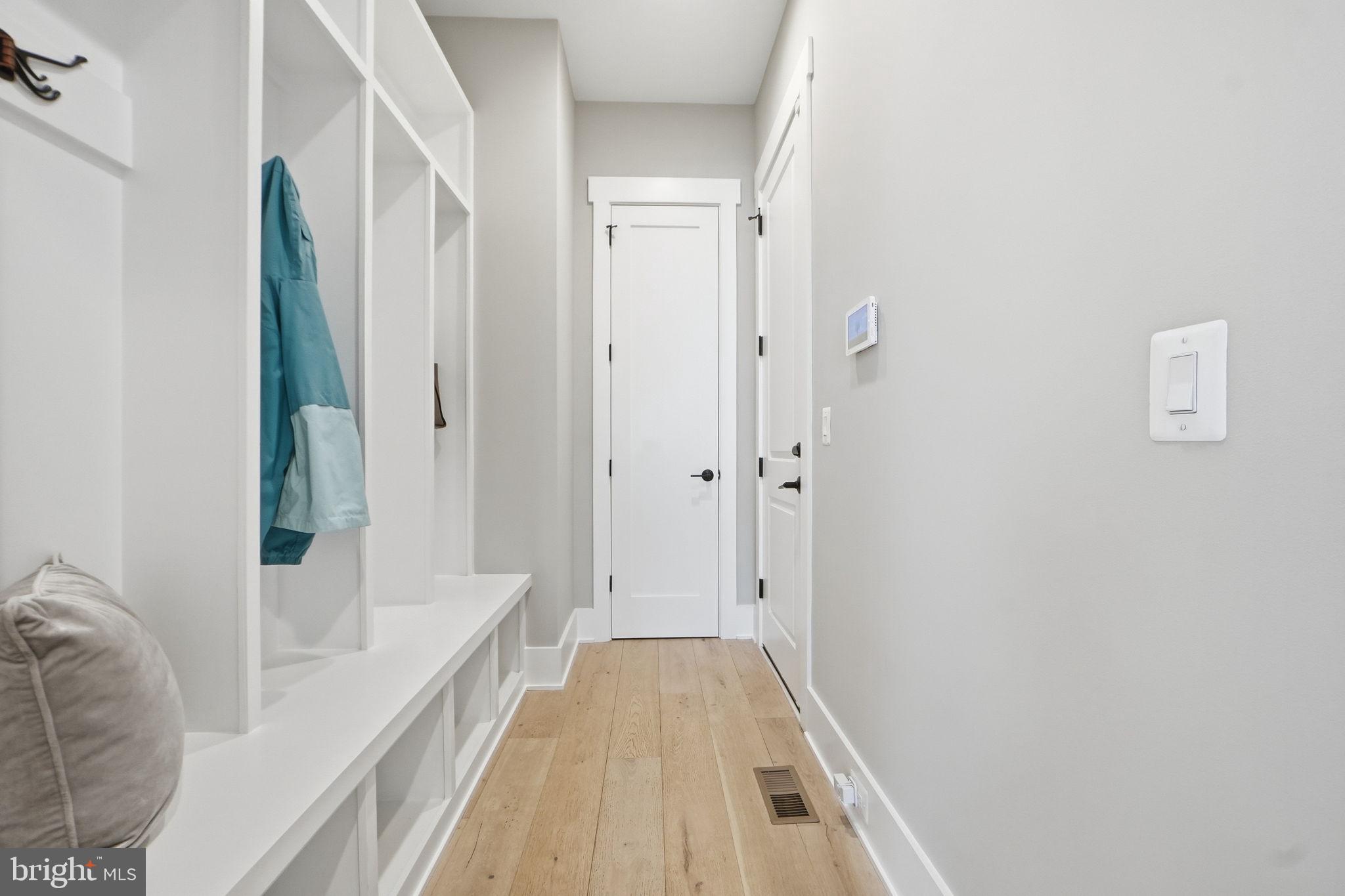 EAST VIENNA WOODS - Residential