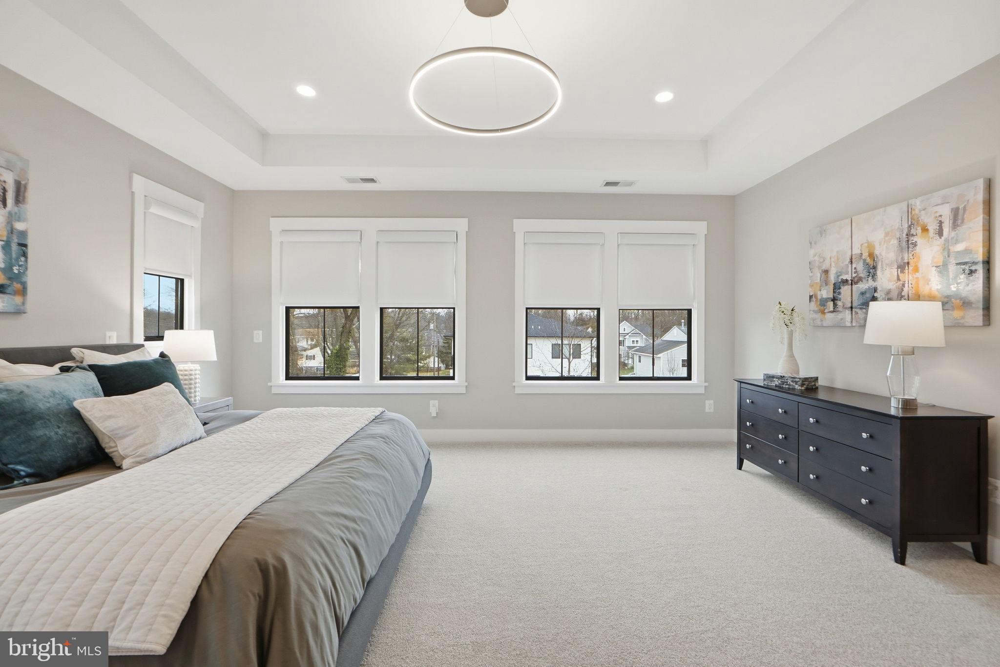 EAST VIENNA WOODS - Residential