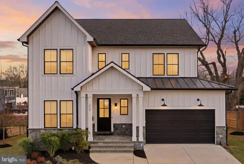 315 Charles Street SE, Vienna, VA MLS: VAFX2288004