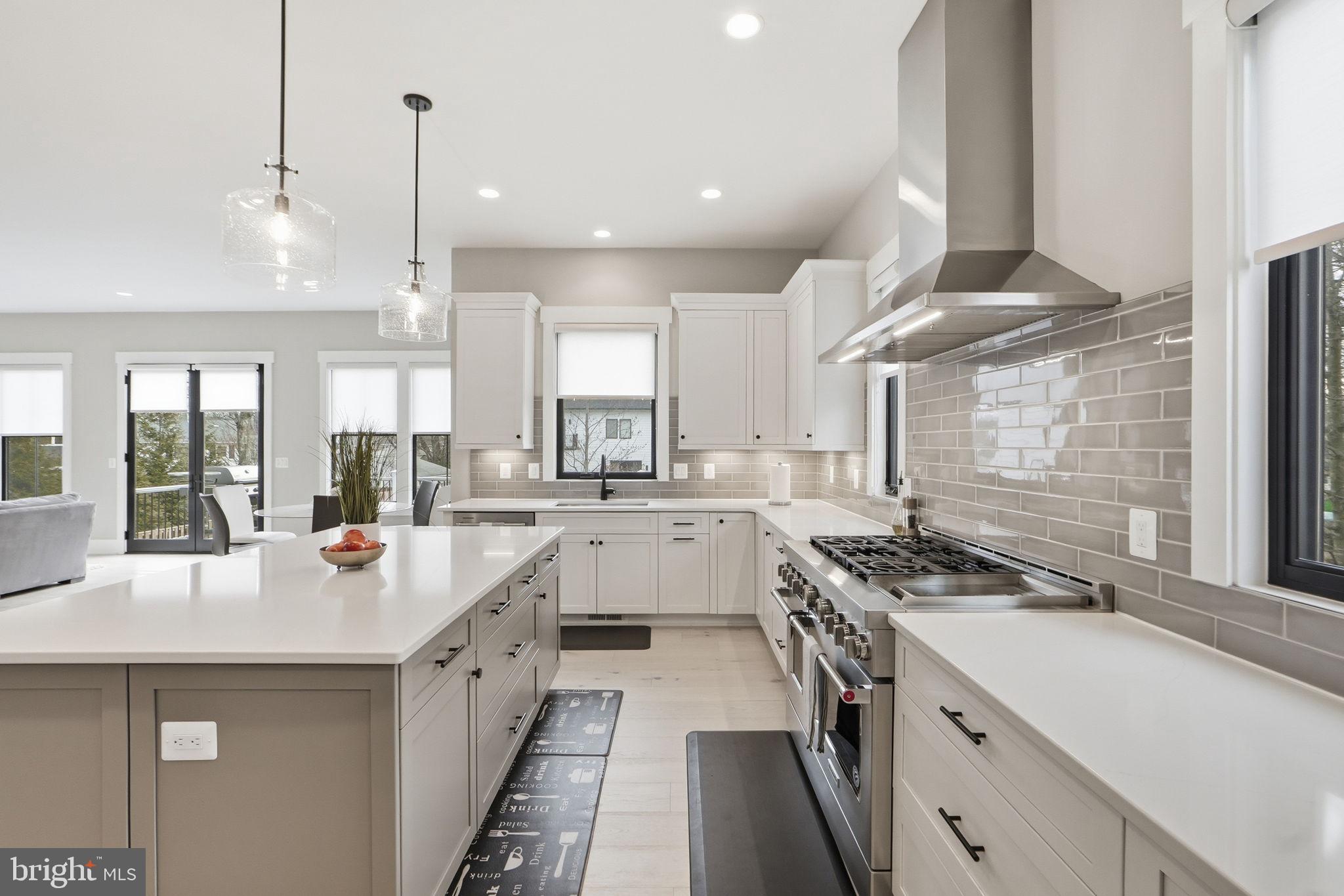 EAST VIENNA WOODS - Residential