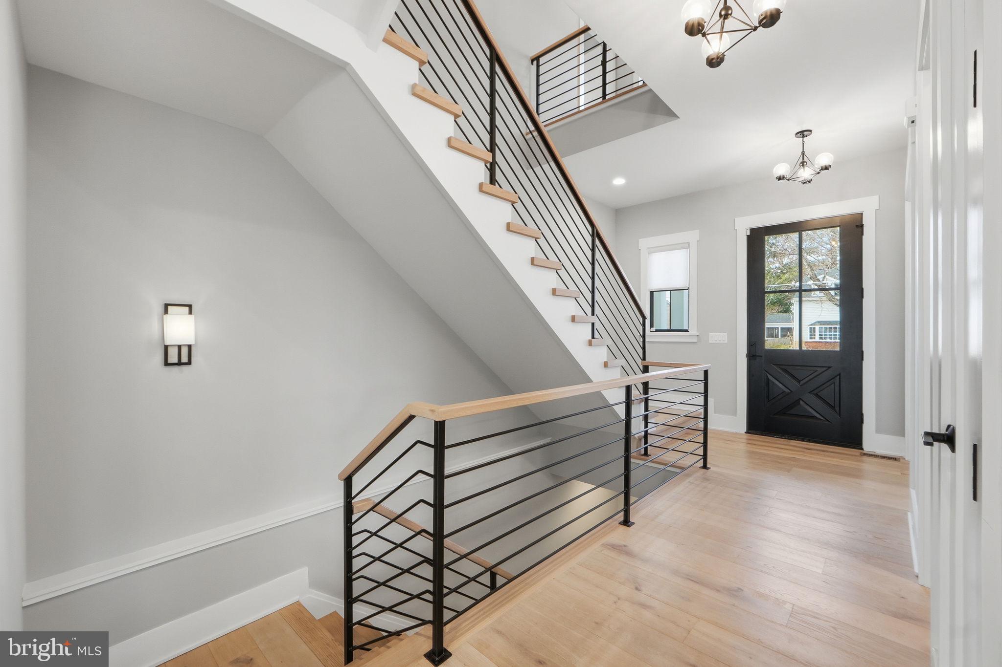 EAST VIENNA WOODS - Residential