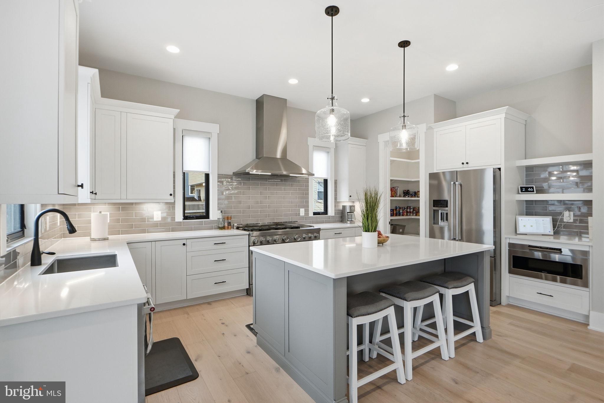 EAST VIENNA WOODS - Residential