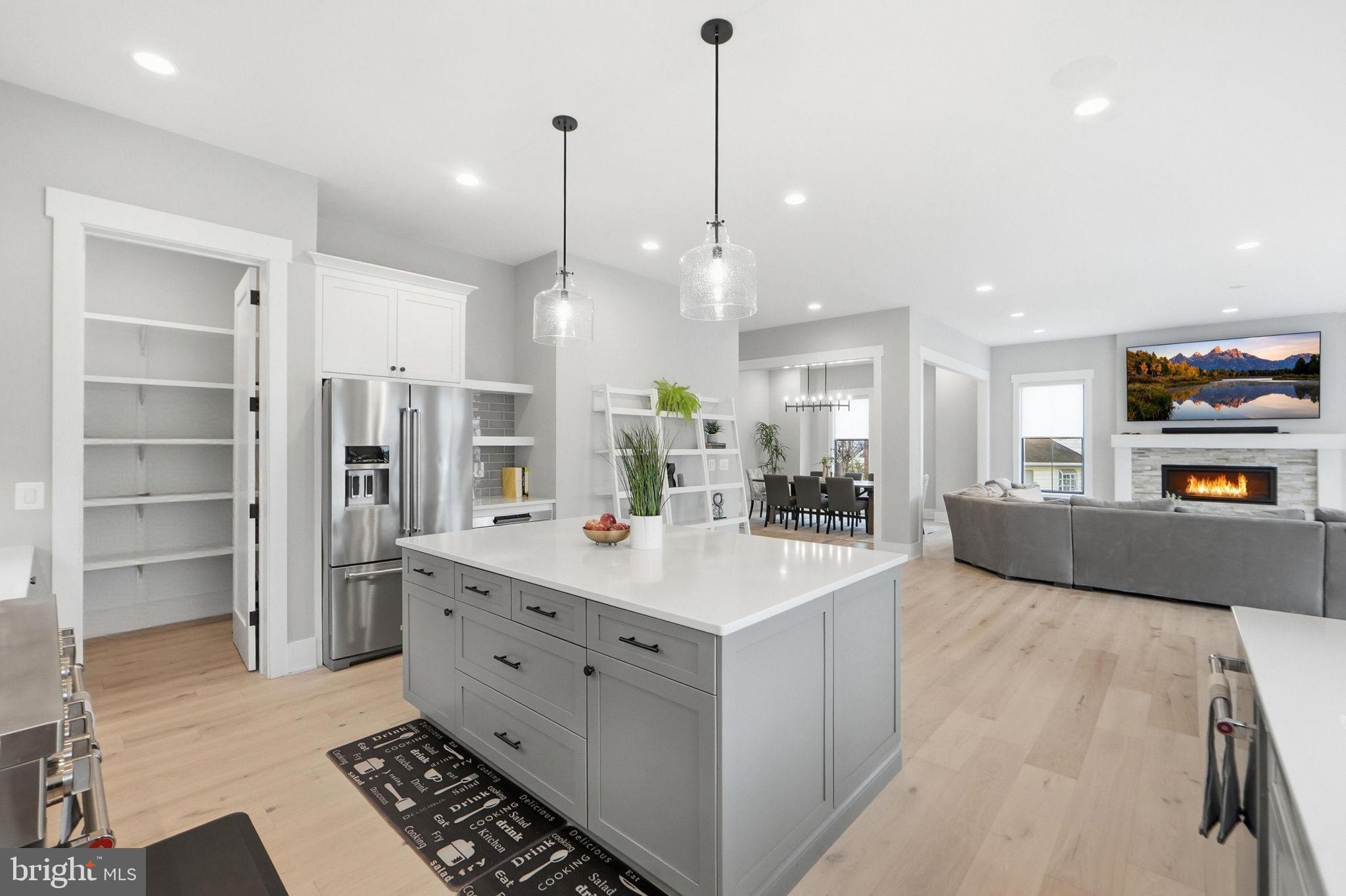 EAST VIENNA WOODS - Residential