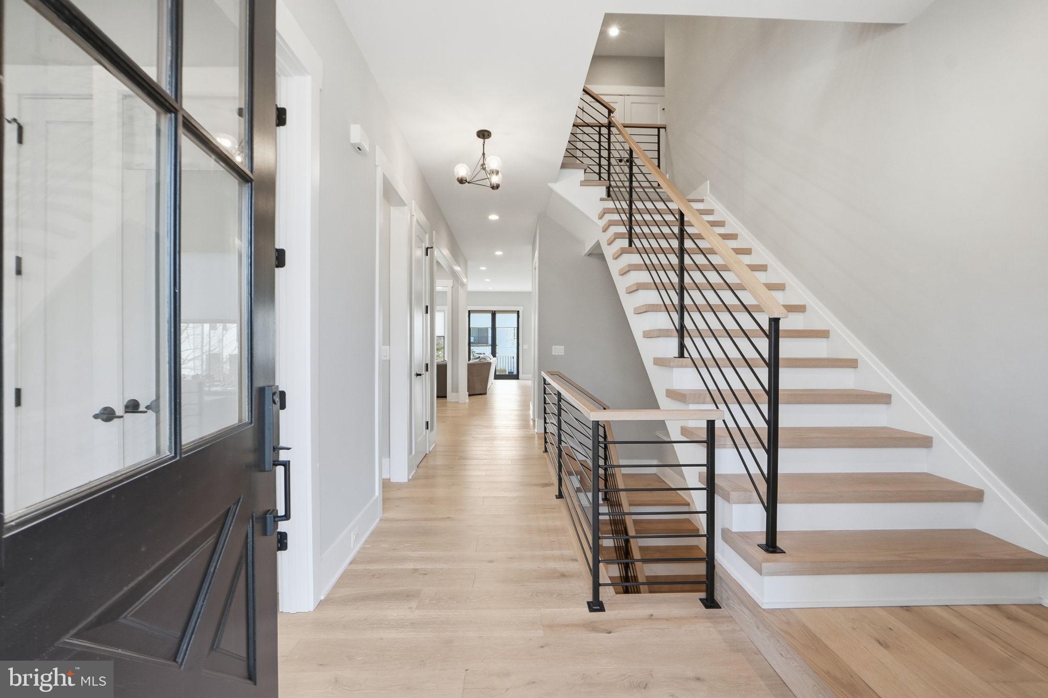 EAST VIENNA WOODS - Residential