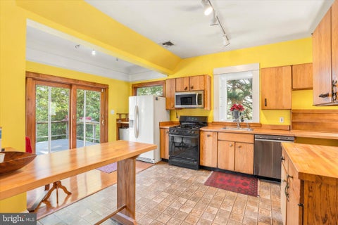 Tiny photo for 1054 Croton Road, WAYNE, PA 19087 (MLS # PAMC2182000)