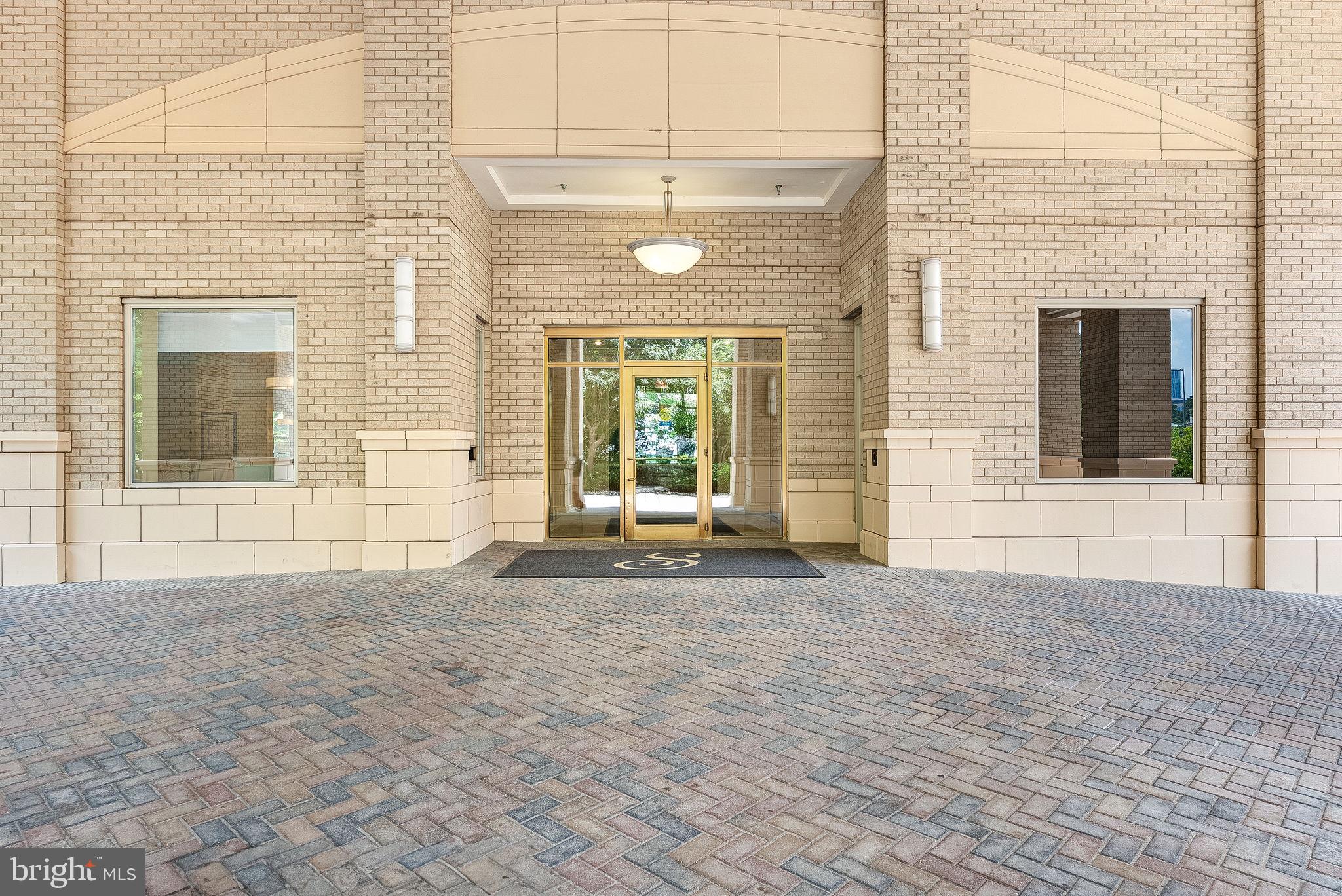 11776 STRATFORD HOUSE PLACE 304