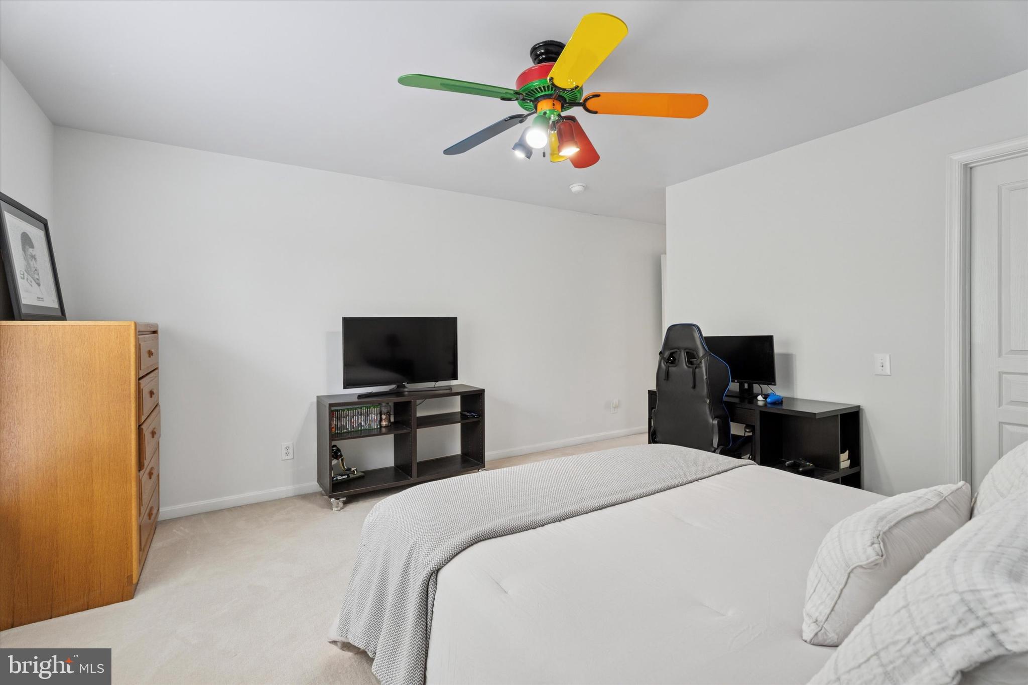 EAGLE HUNT - Residential