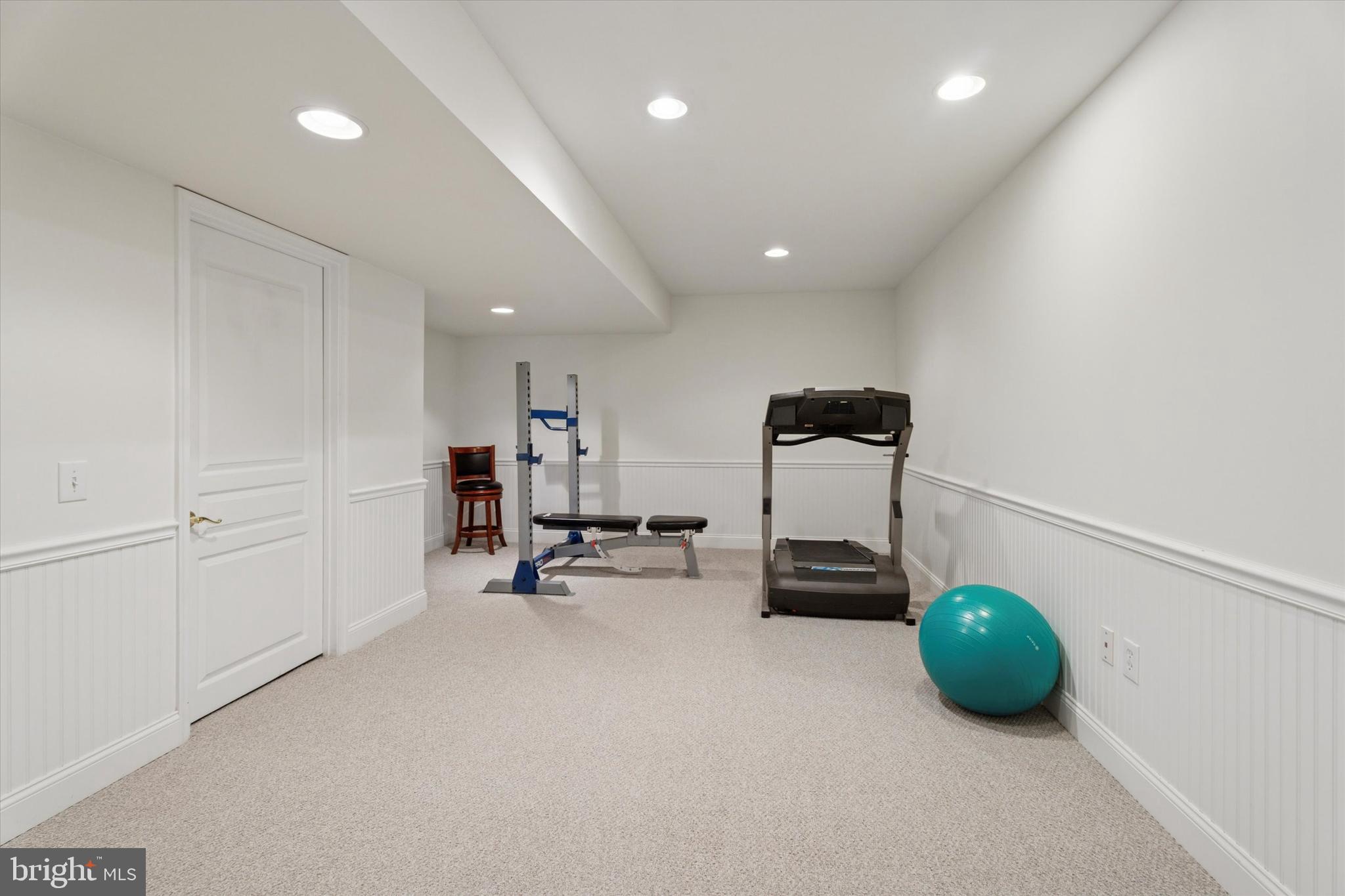 EAGLE HUNT - Residential