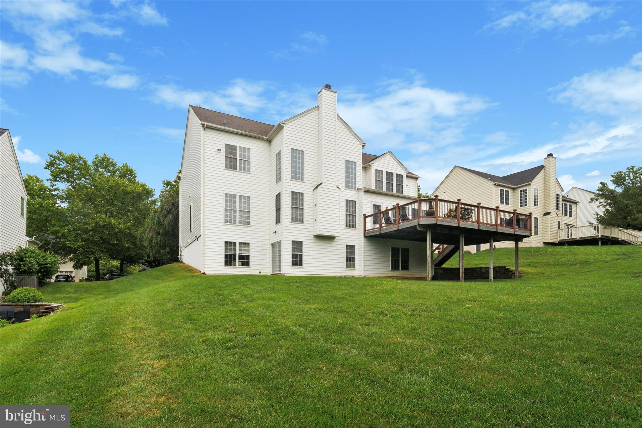 EAGLE HUNT - Residential