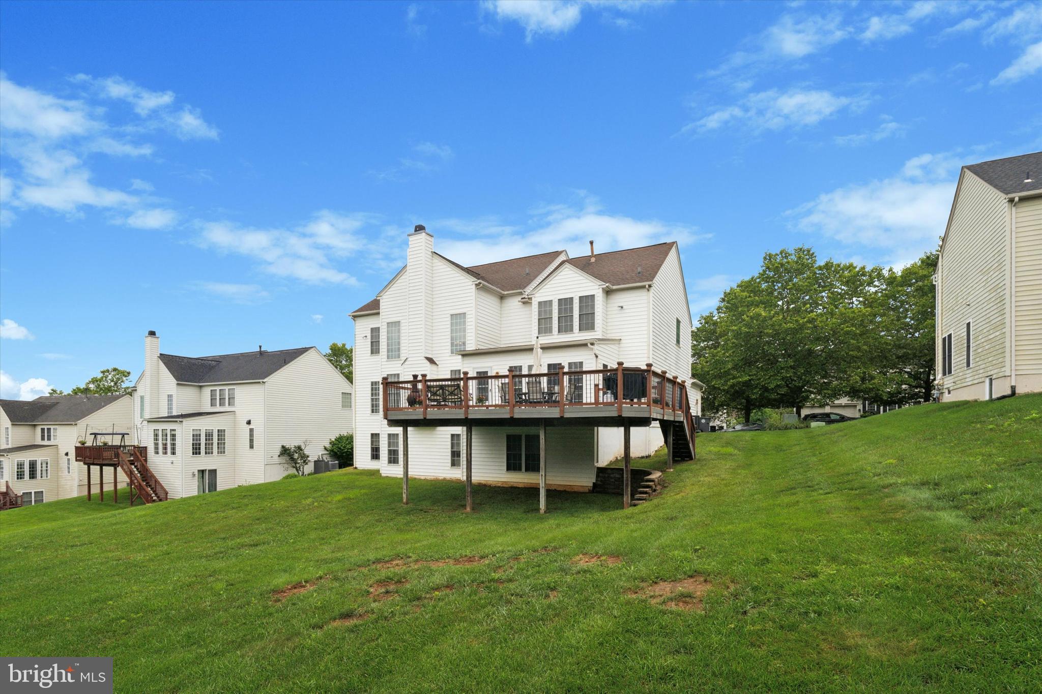 EAGLE HUNT - Residential