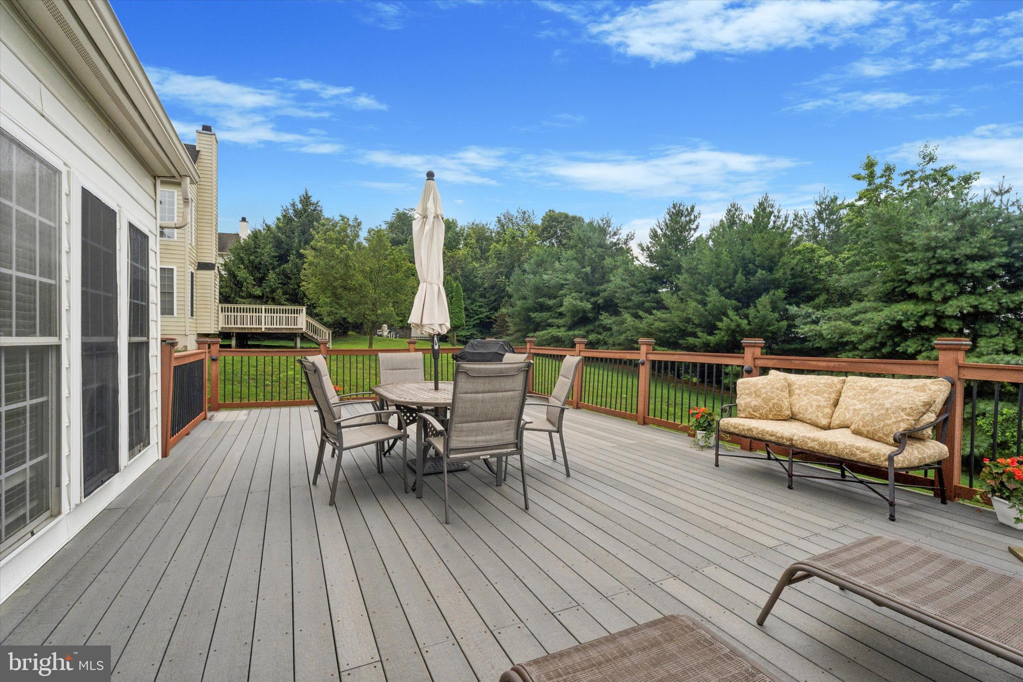 EAGLE HUNT - Residential