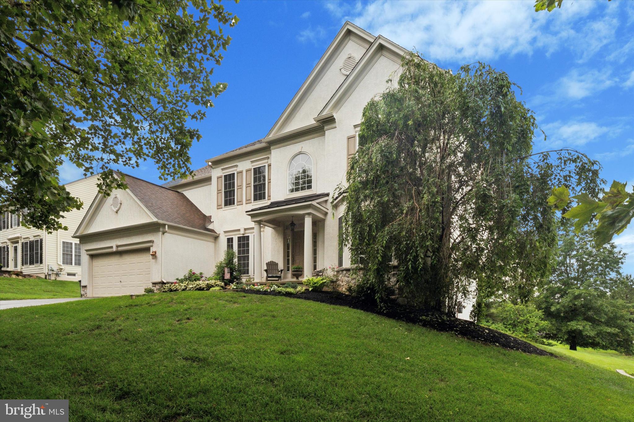 EAGLE HUNT - Residential