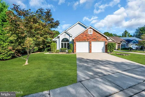 1895 Crimson Court, Toms River, NJ MLS: NJOC2036960