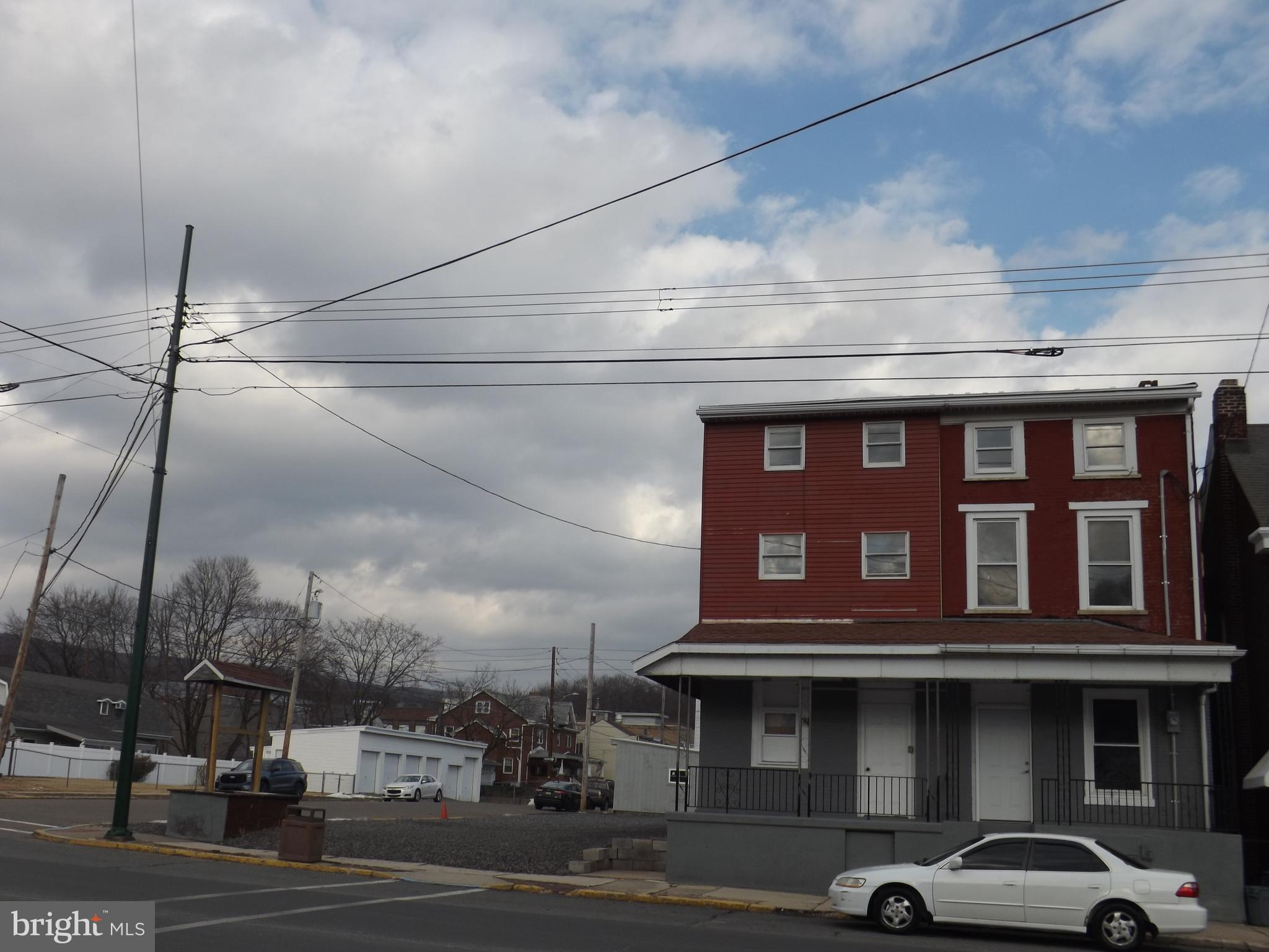 0, 305, 307 S 2ND STREET