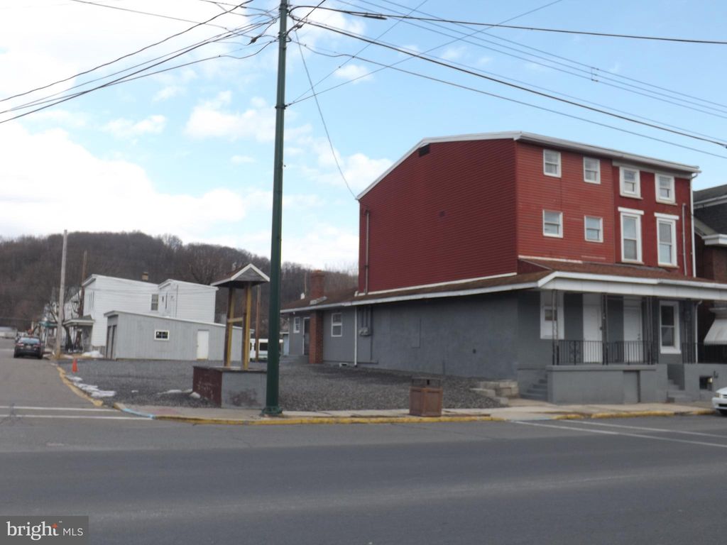 Photo of 0, 305, 307 S 2nd Street, SAINT CLAIR, PA 17970 (MLS # PASK2025742)