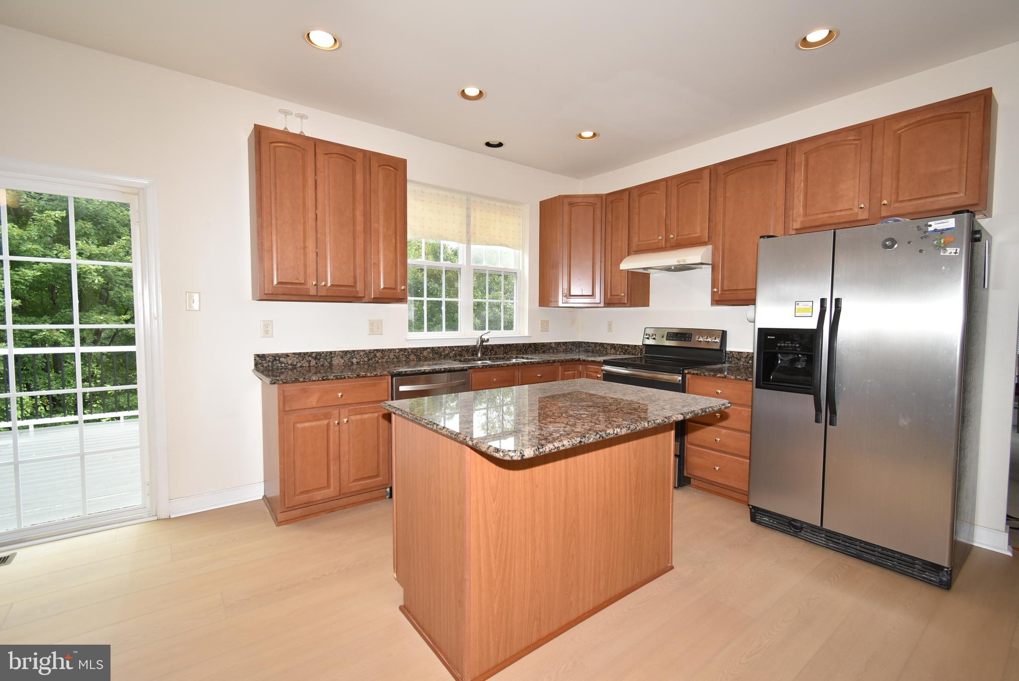 AUTUMN VIEW - Residential Lease