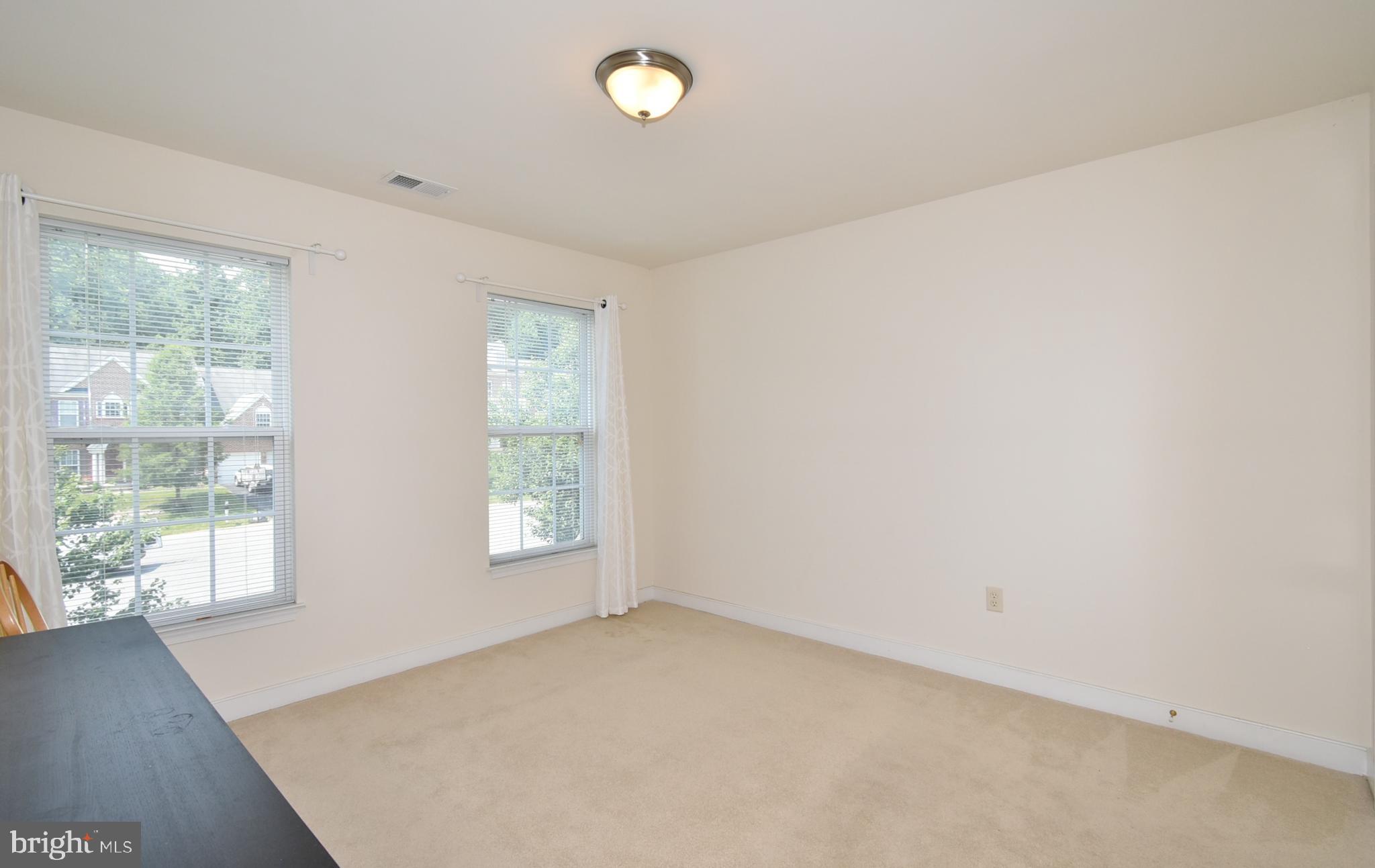 AUTUMN VIEW - Residential Lease