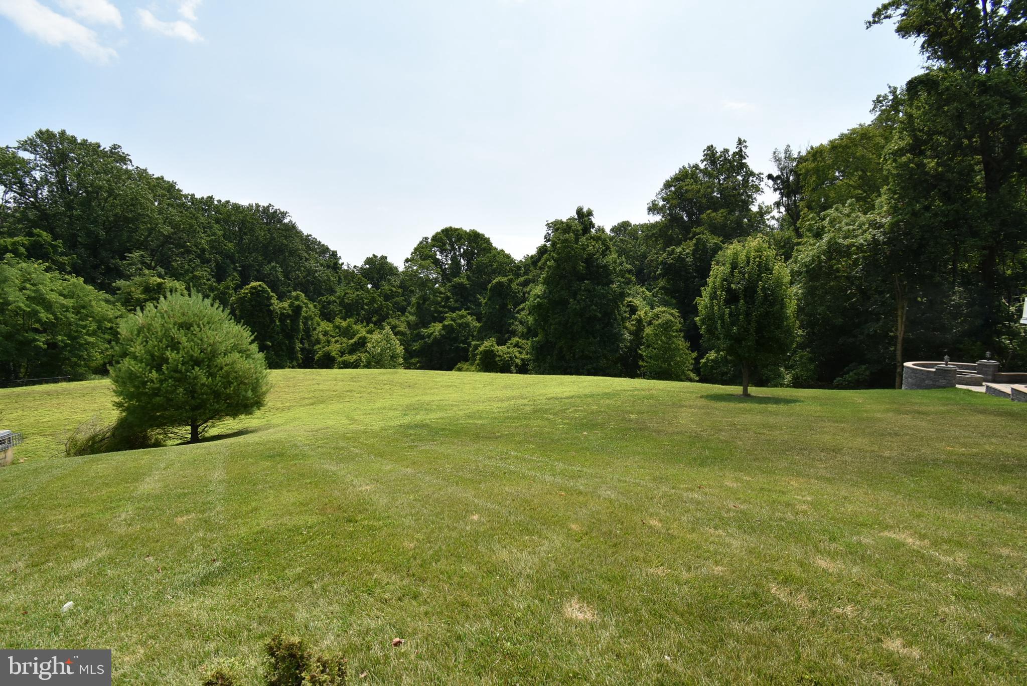 AUTUMN VIEW - Residential Lease