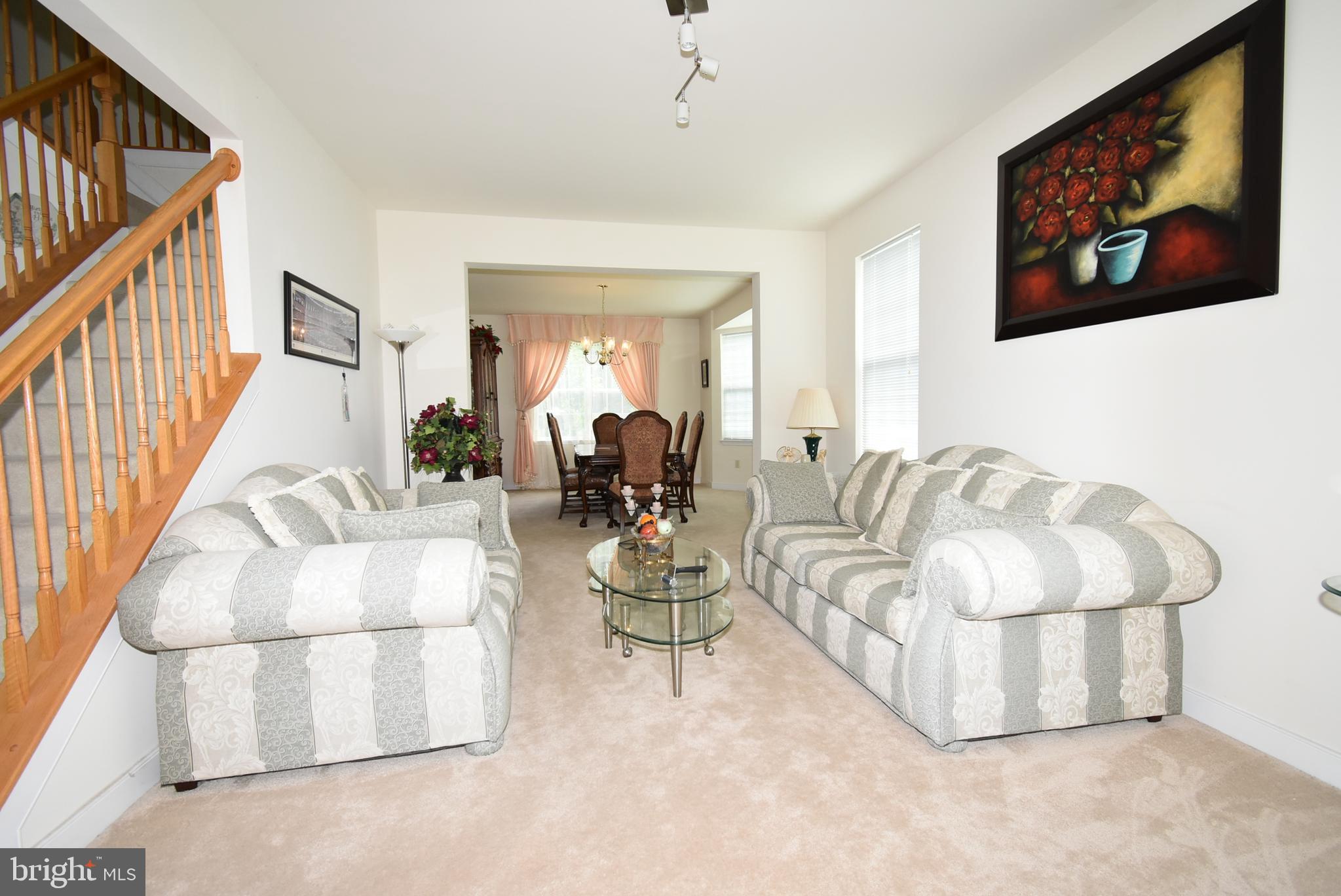 AUTUMN VIEW - Residential Lease