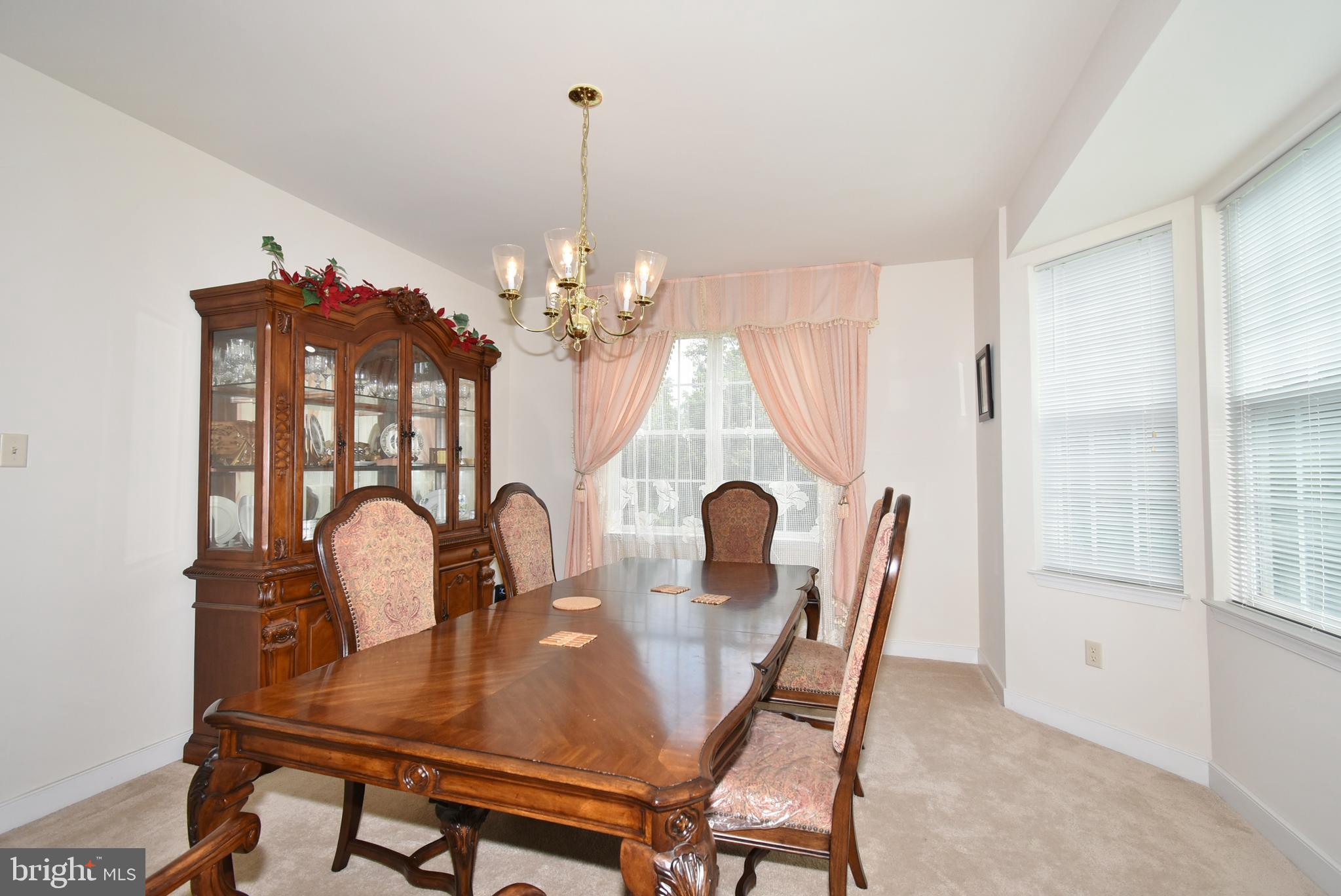 AUTUMN VIEW - Residential Lease