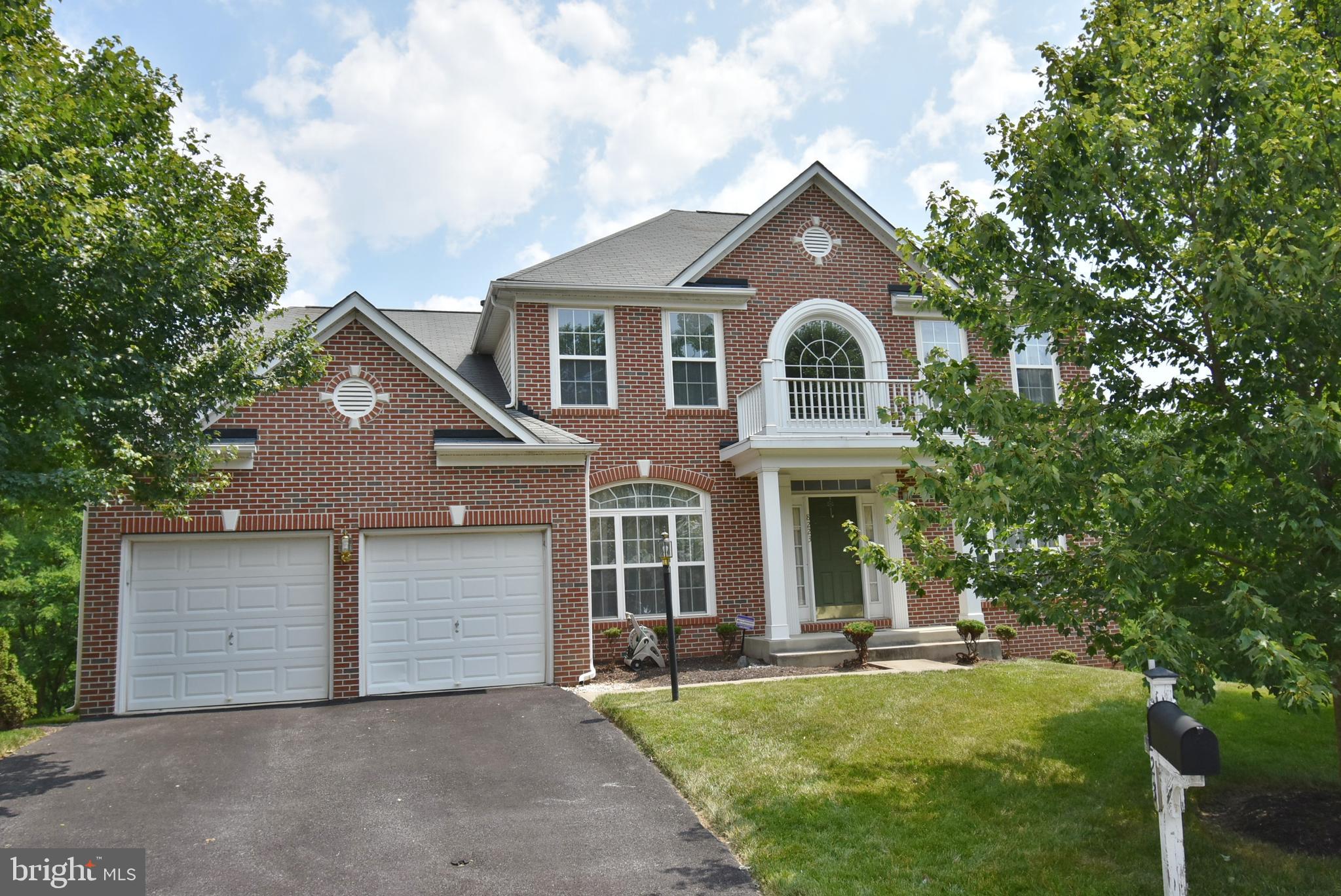 AUTUMN VIEW - Residential Lease