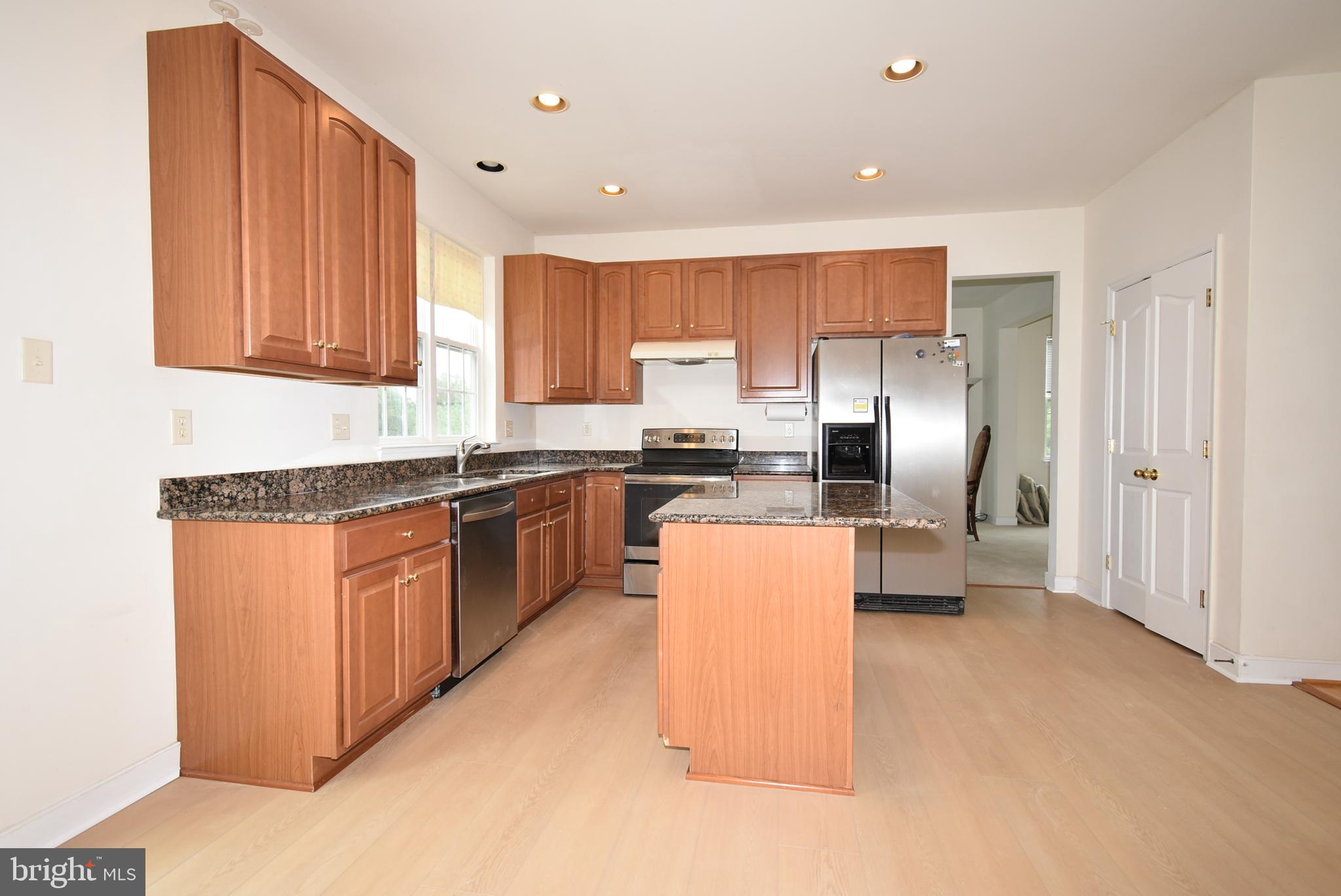 AUTUMN VIEW - Residential Lease