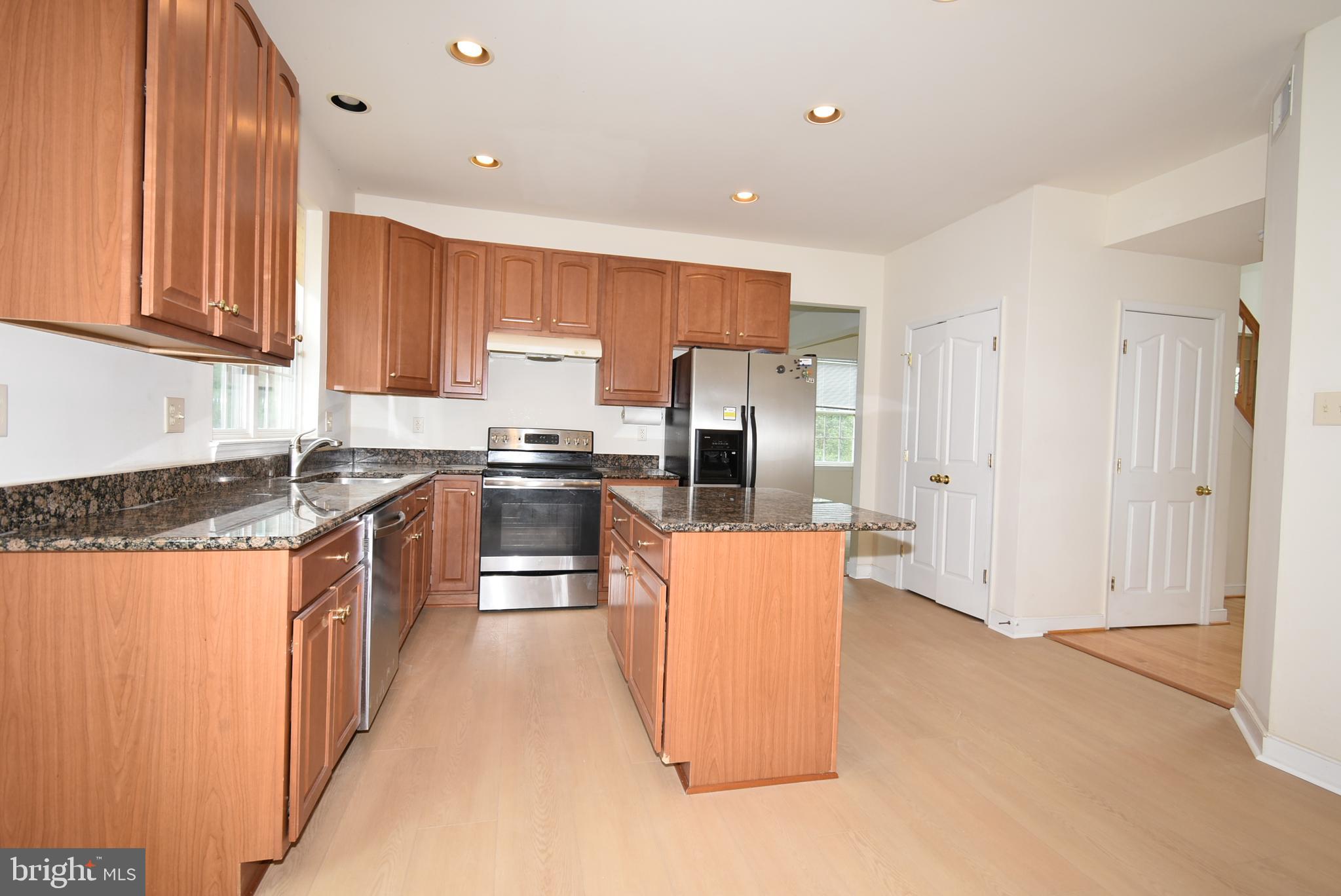 AUTUMN VIEW - Residential Lease