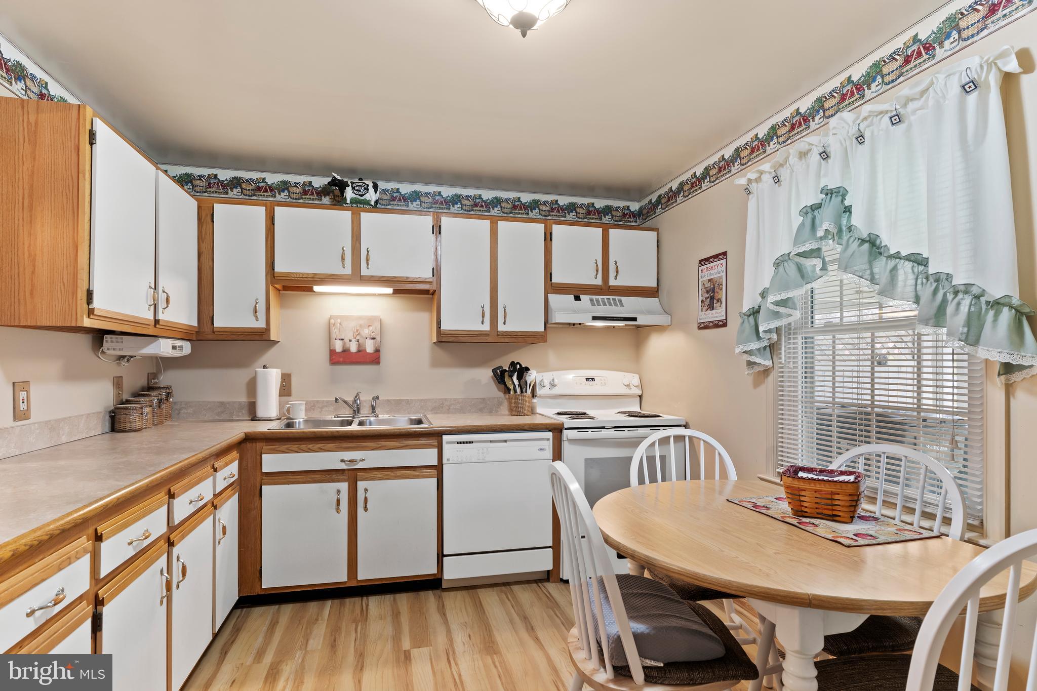 MIDDLETON ESTATES - Residential