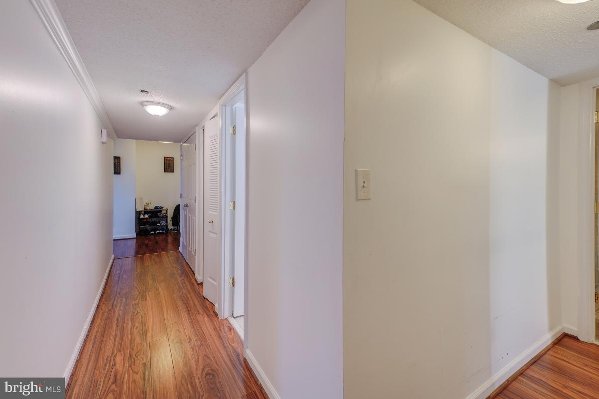 SKYLINE HOUSE - Residential