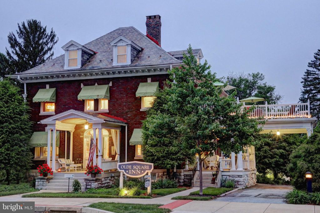 Photo of 127 E Main Street, MOUNT JOY, PA 17552 (MLS # PALA2061970)