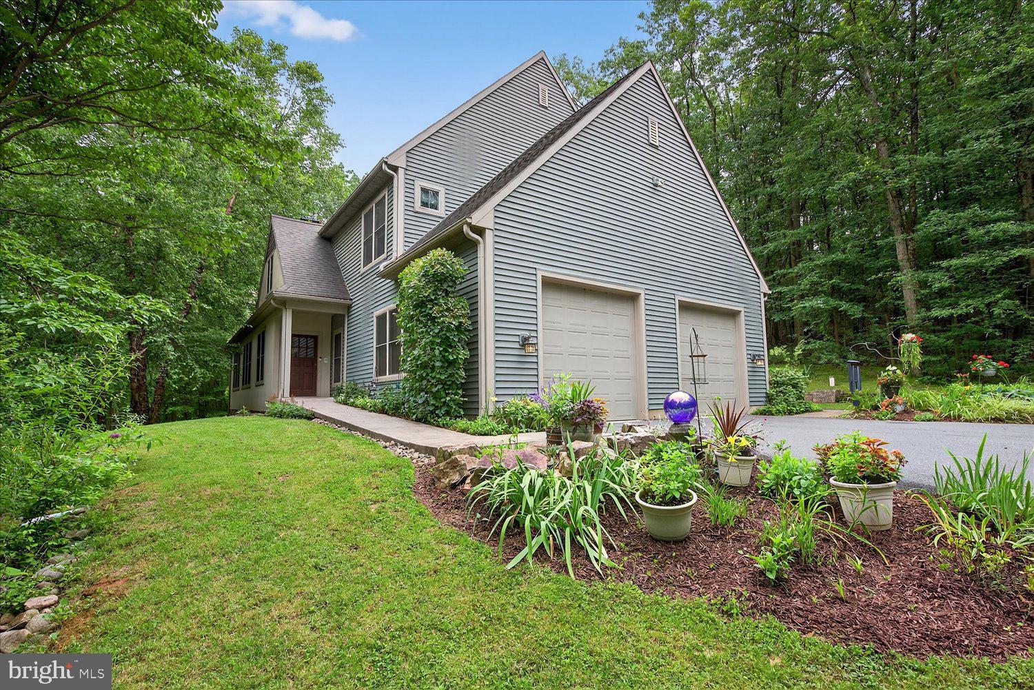 815 LAUREL RIDGE ROAD