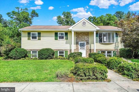 2700 THORNBRIDGE ROAD E YORK PA 17408