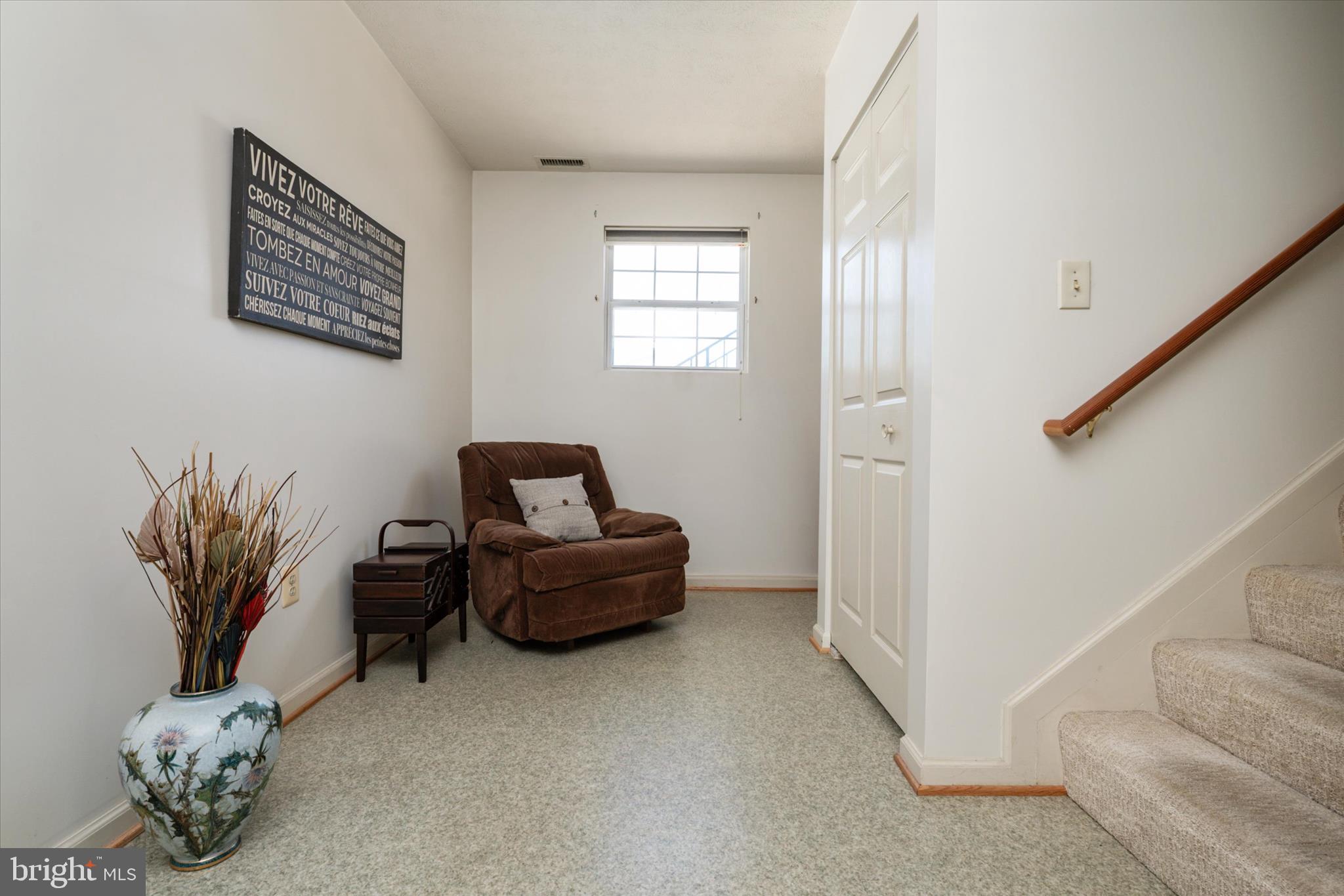 HAMPSTEAD - Residential