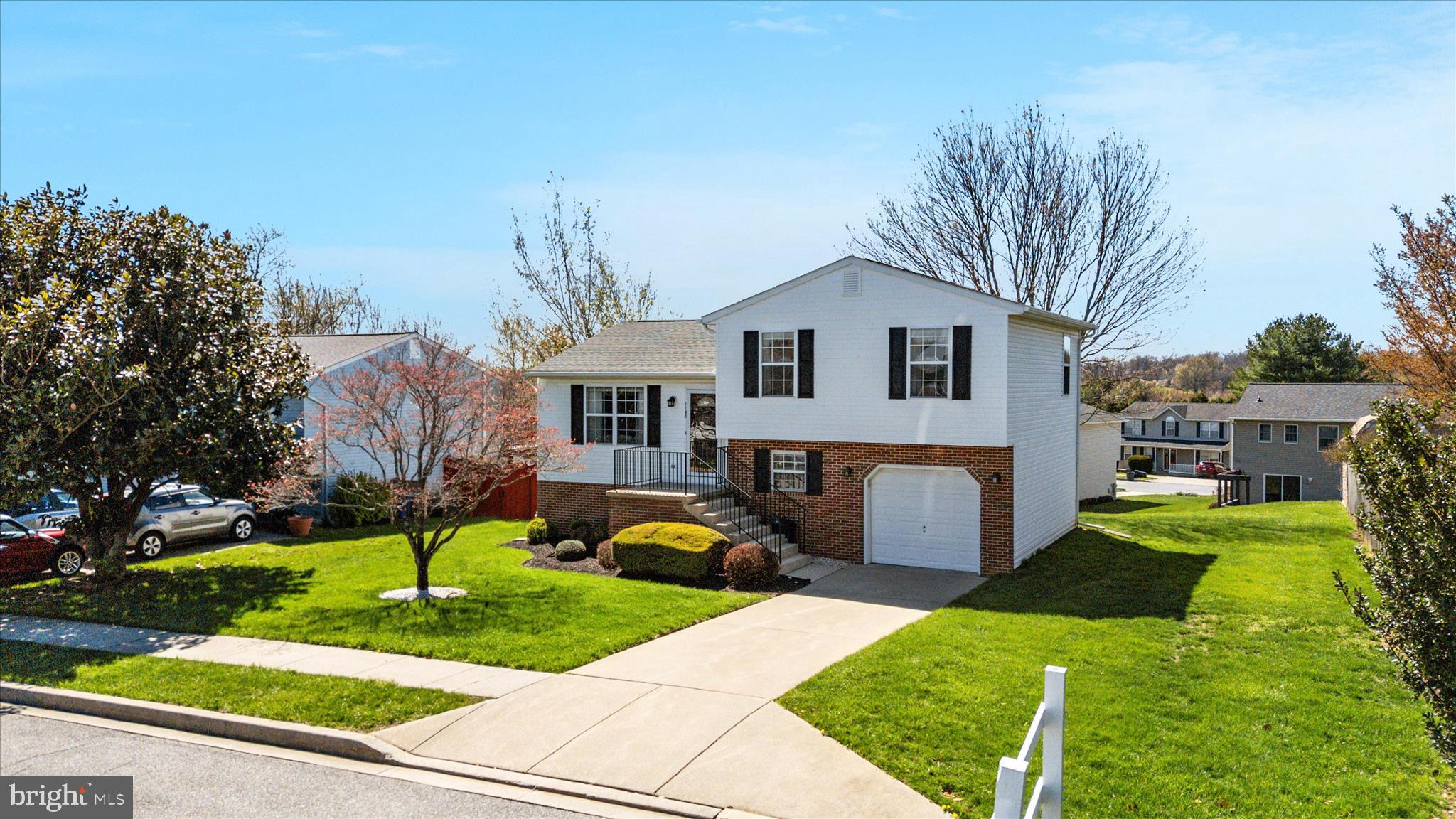 HAMPSTEAD - Residential