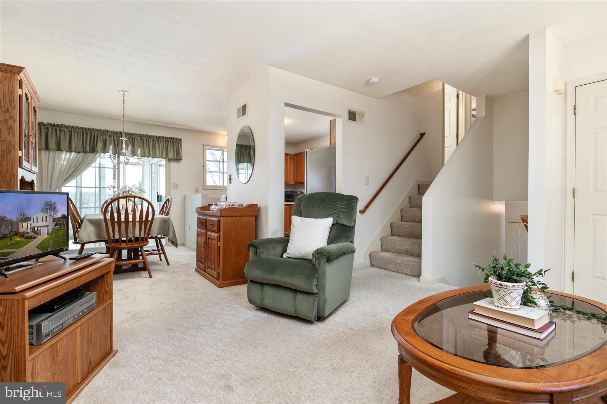 HAMPSTEAD - Residential