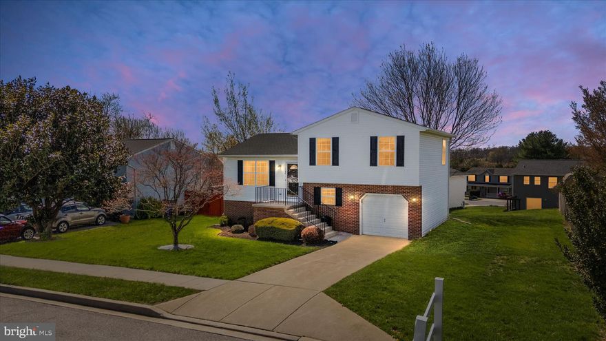 Welcome to your next updated 3BD/2BA Hampstead home 🏡, thoughtfully designed to offer comfort, style, and a convenient location. Tucked at the end of the road and just a short walk from Panther Park 🌳, this property provides a peaceful setting with a little extra privacy. The exterior makes a great first impression with white vinyl siding, a sleek black front door, and a sharp black roof that give the home a fresh, modern look ✨. Inside, you’ll find stainless steel appliances and several important updates already completed, including the furnace, water heater, air conditioner, roof, washer, and dryer. A fully screened-in sunroom fills the home with natural light and adds a relaxing space to enjoy throughout the seasons, while the white and grey vinyl deck offers the perfect spot for entertaining or unwinding outdoors.🍃

Homes with this kind of setting and style don’t last long — schedule your showing before it’s gone 🏡✨