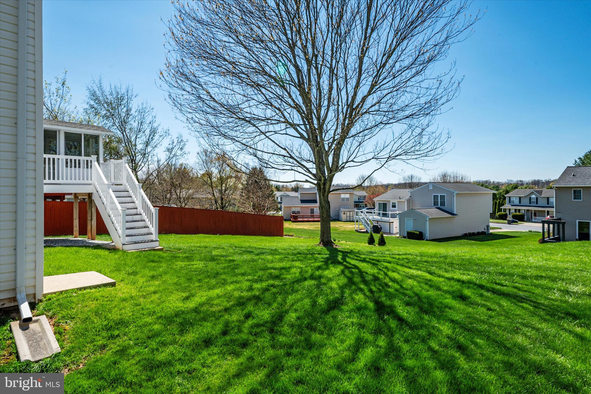 HAMPSTEAD - Residential