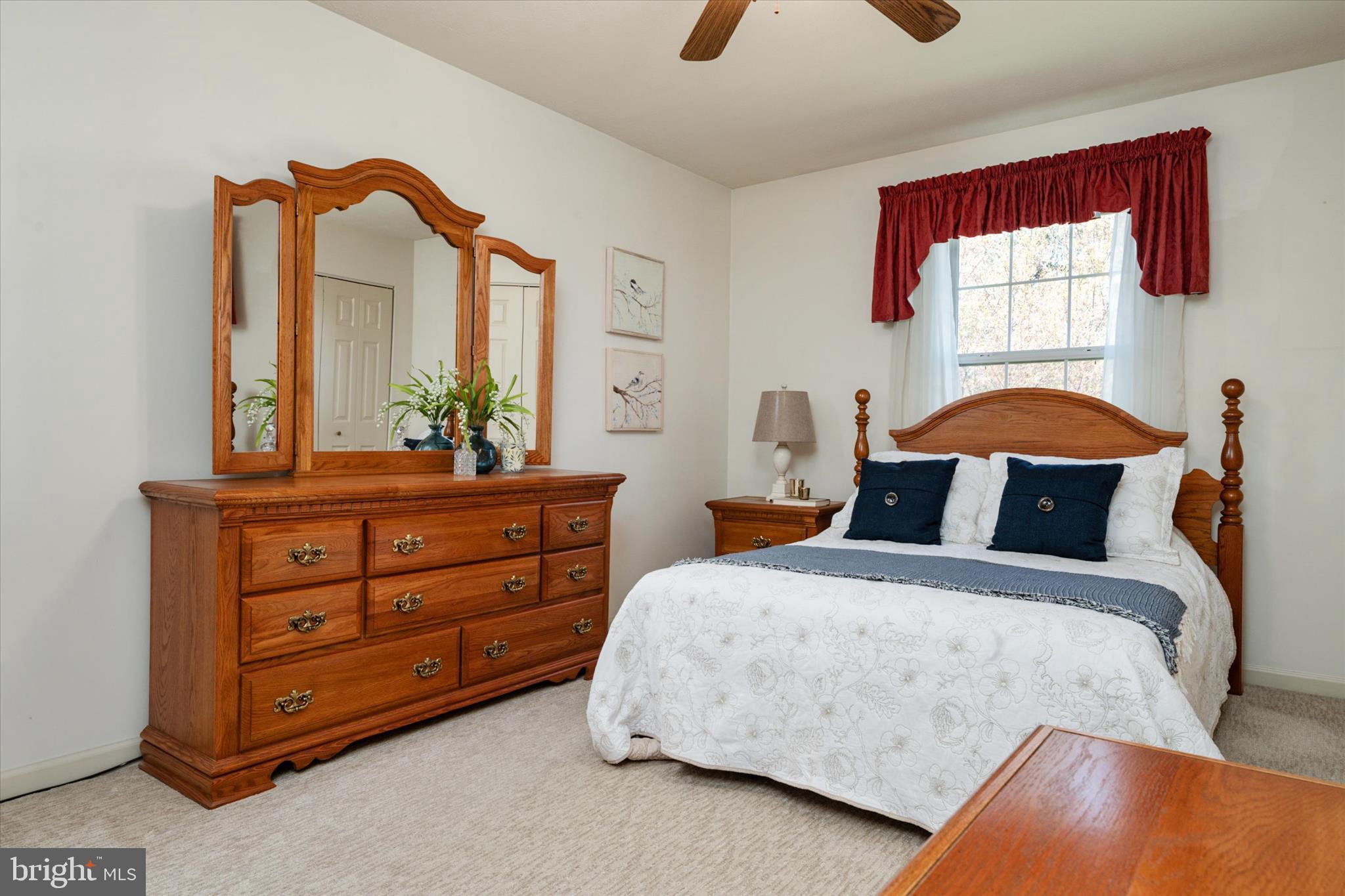 HAMPSTEAD - Residential