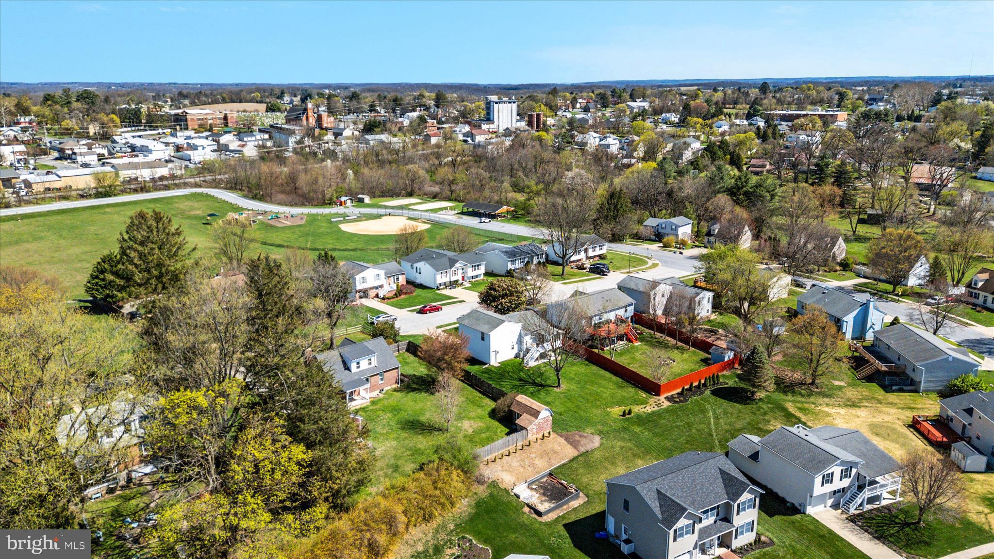 HAMPSTEAD - Residential