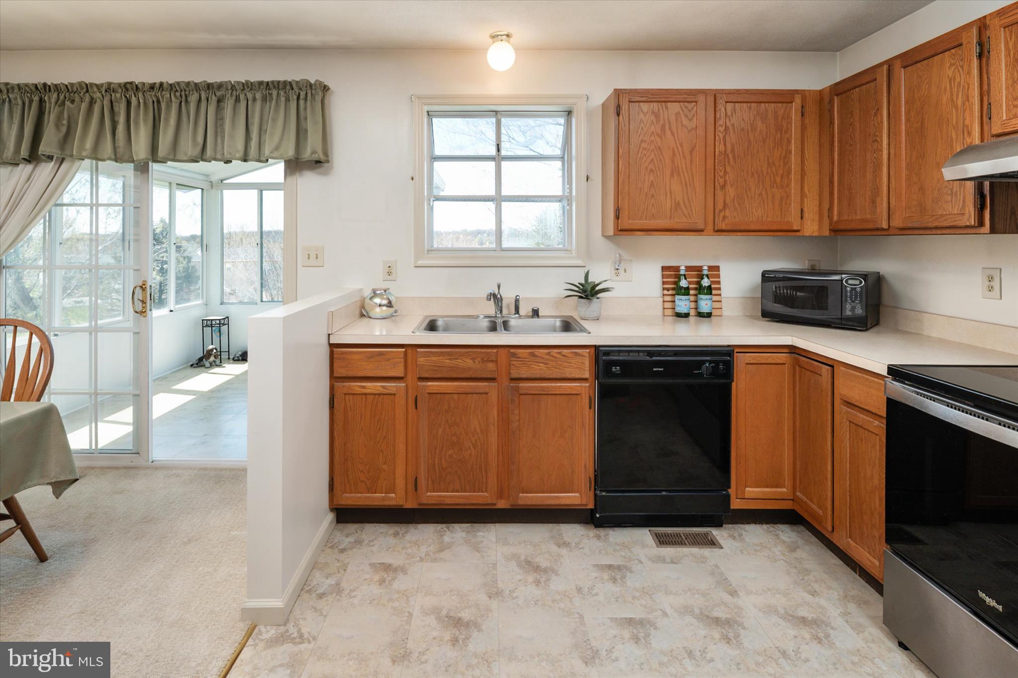 HAMPSTEAD - Residential