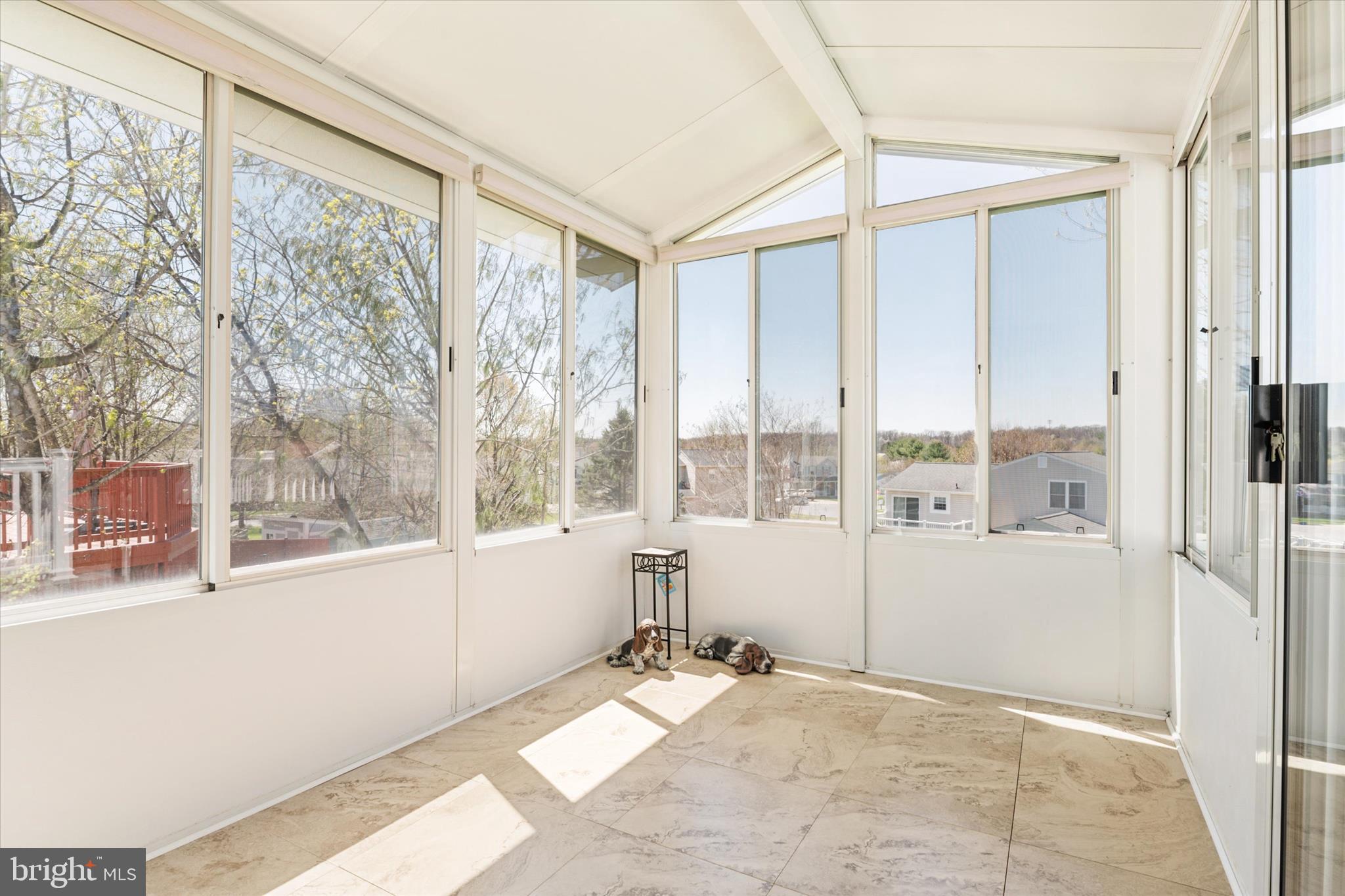 HAMPSTEAD - Residential